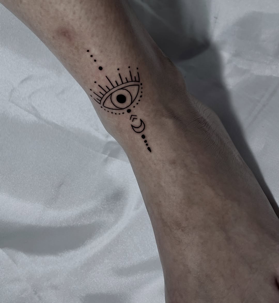 Tattoo by @deza.art — fine_line, minimalist