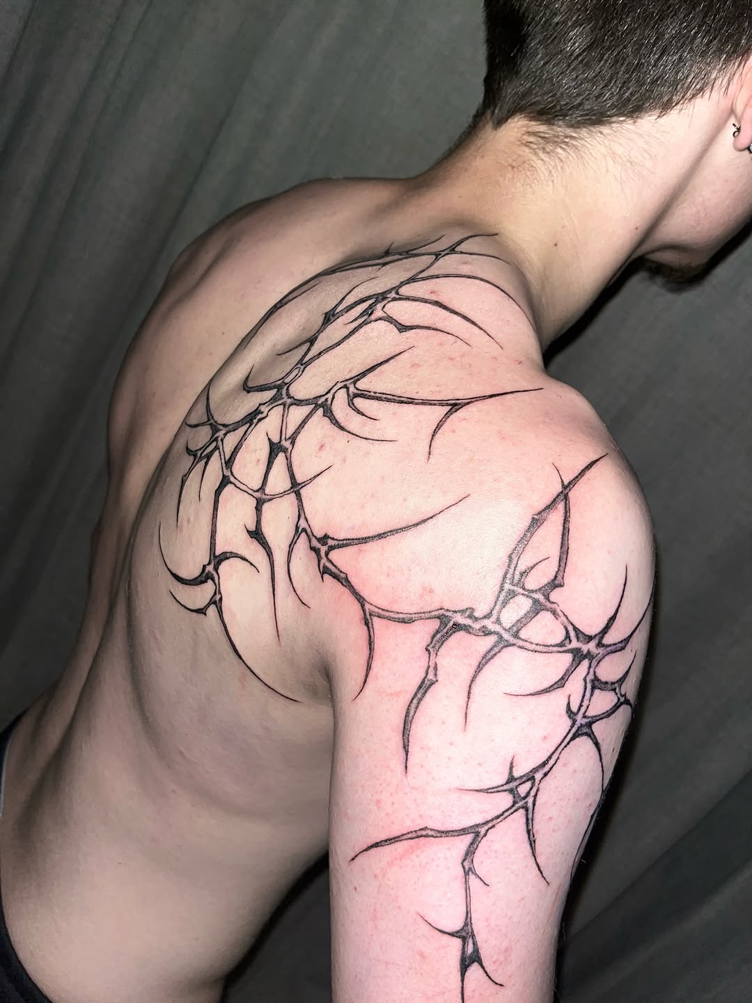 Tattoo by @michelleyoon_ttt — blackwork, geometric
