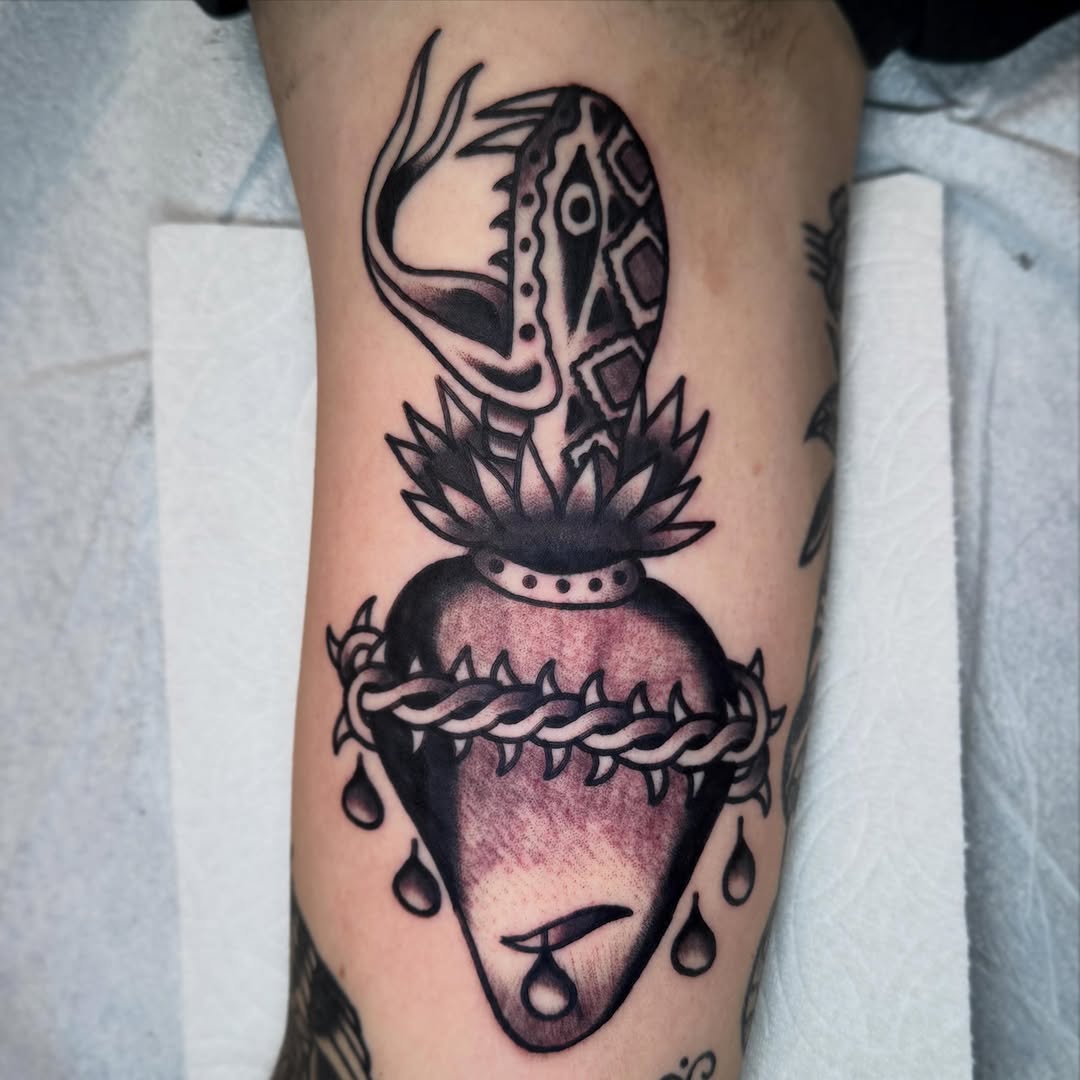 Tattoo by @elibernaltattoo — black_and_grey
