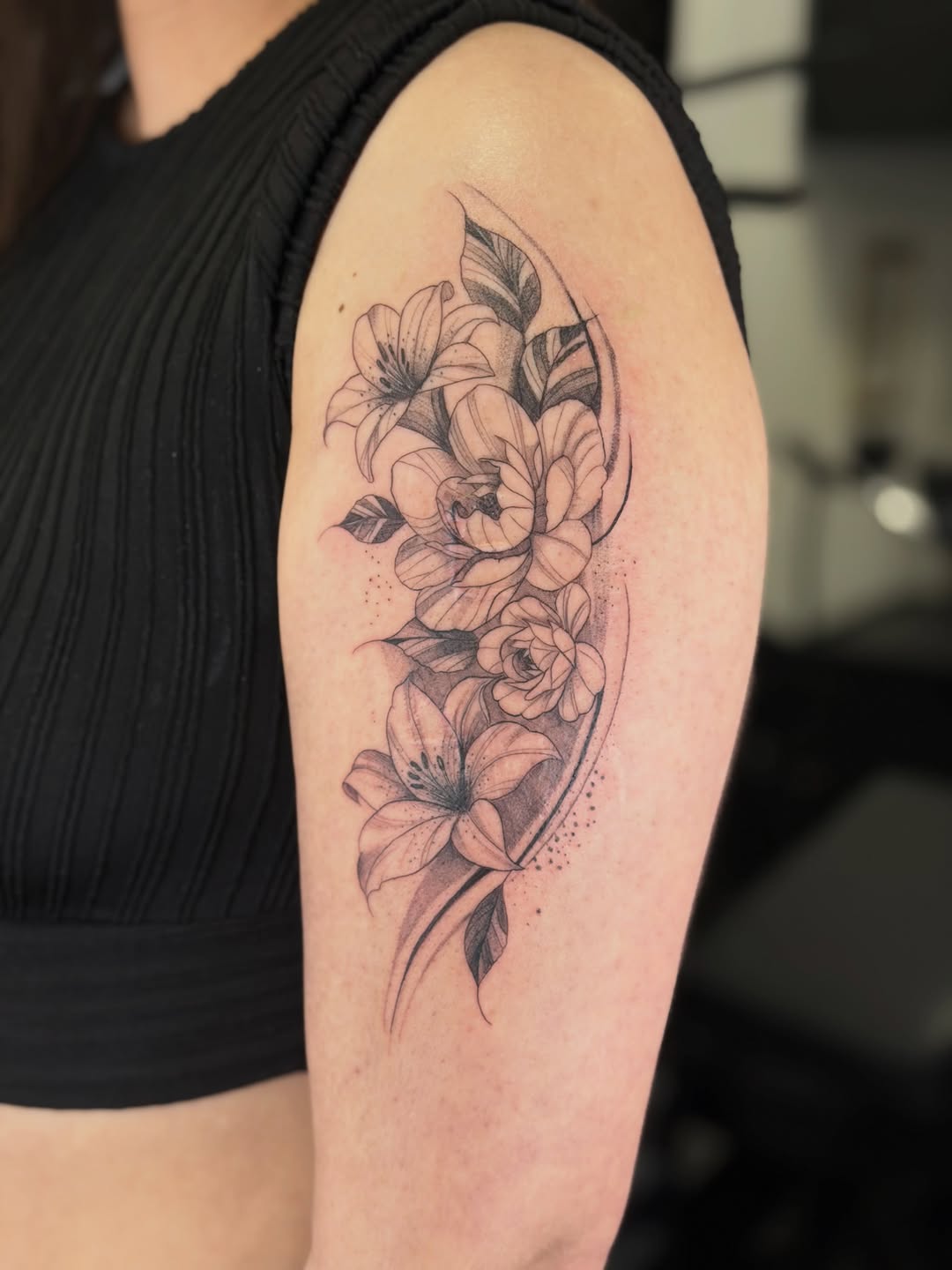 Tattoo by @yennyinktattoo — fine_line, black_and_grey