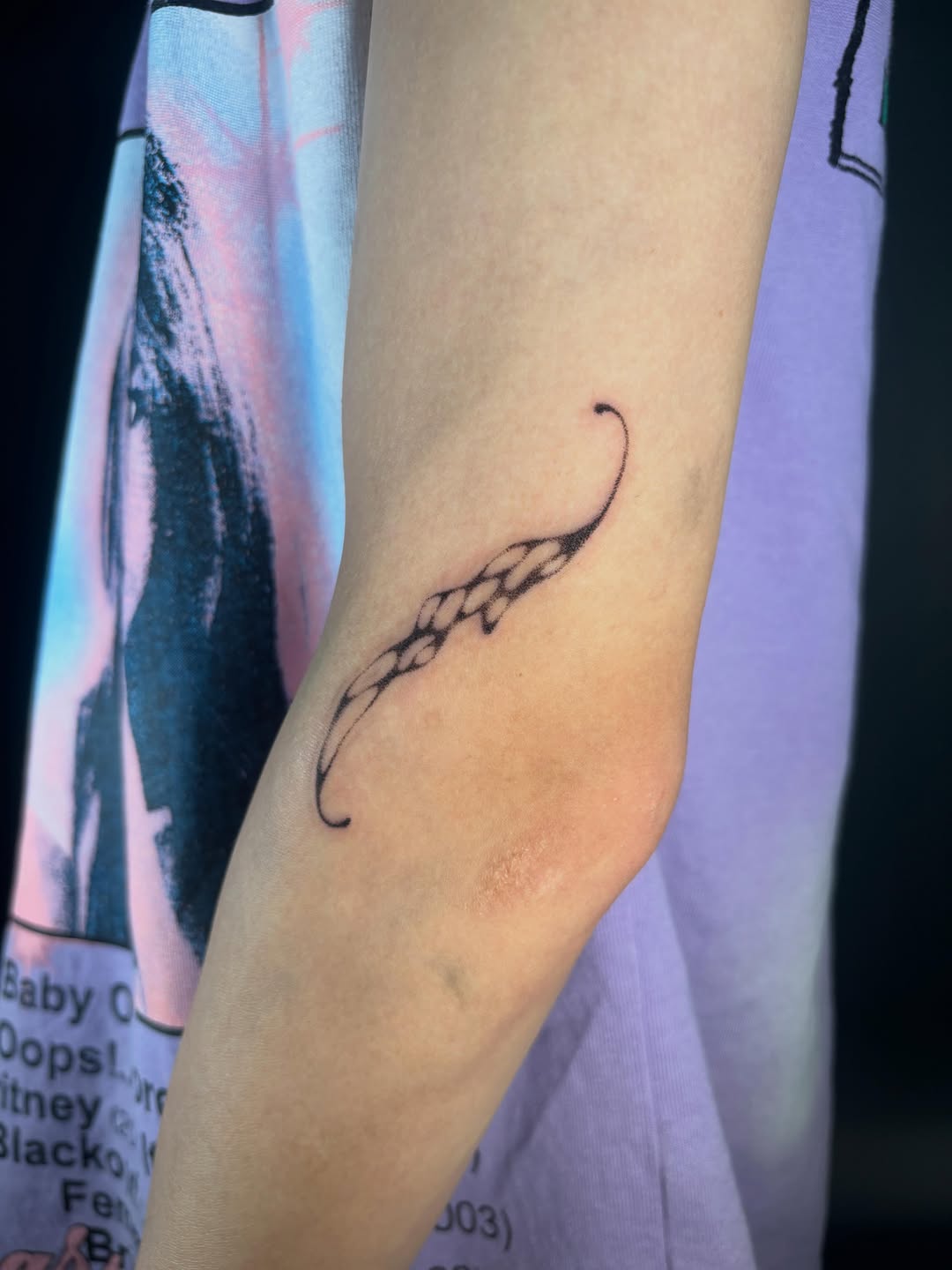 Tattoo by @_bitterbomb — fine_line