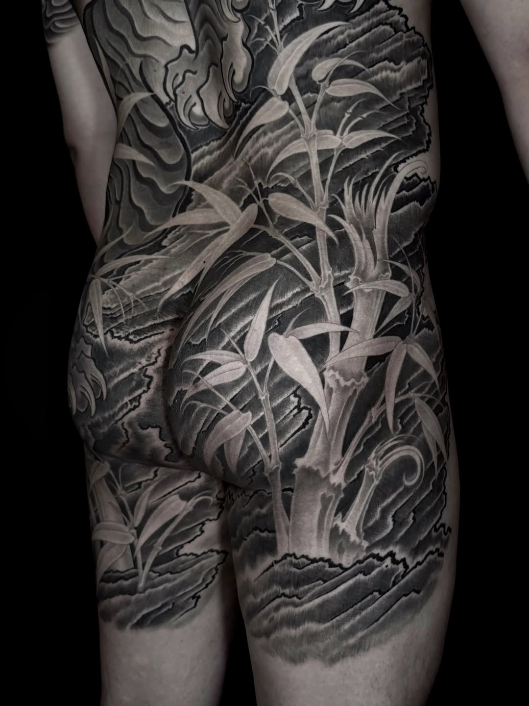 Tattoo by @scienz_9 — japanese_irezumi, black_and_grey
