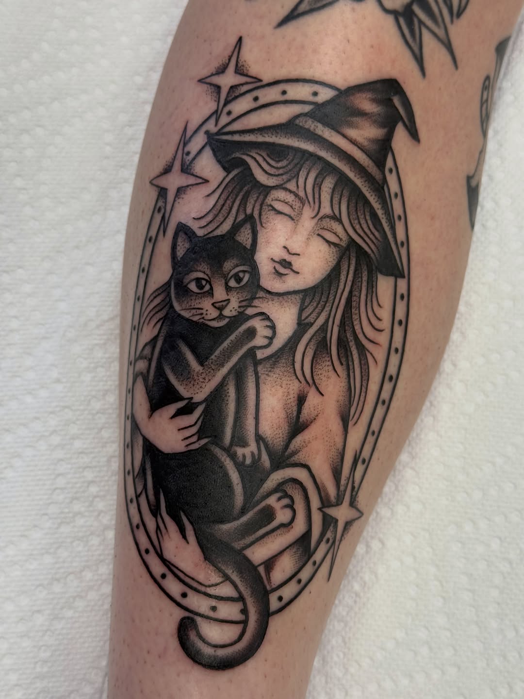 Tattoo by @inkedbyjenna — american_traditional, illustrative