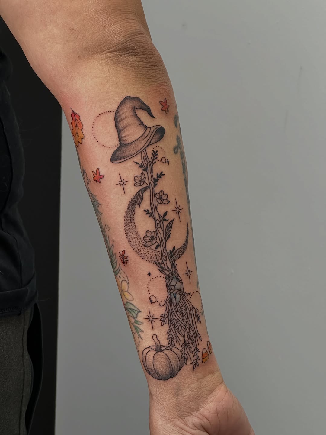 Tattoo by @tattoosbykaur โ black_and_grey