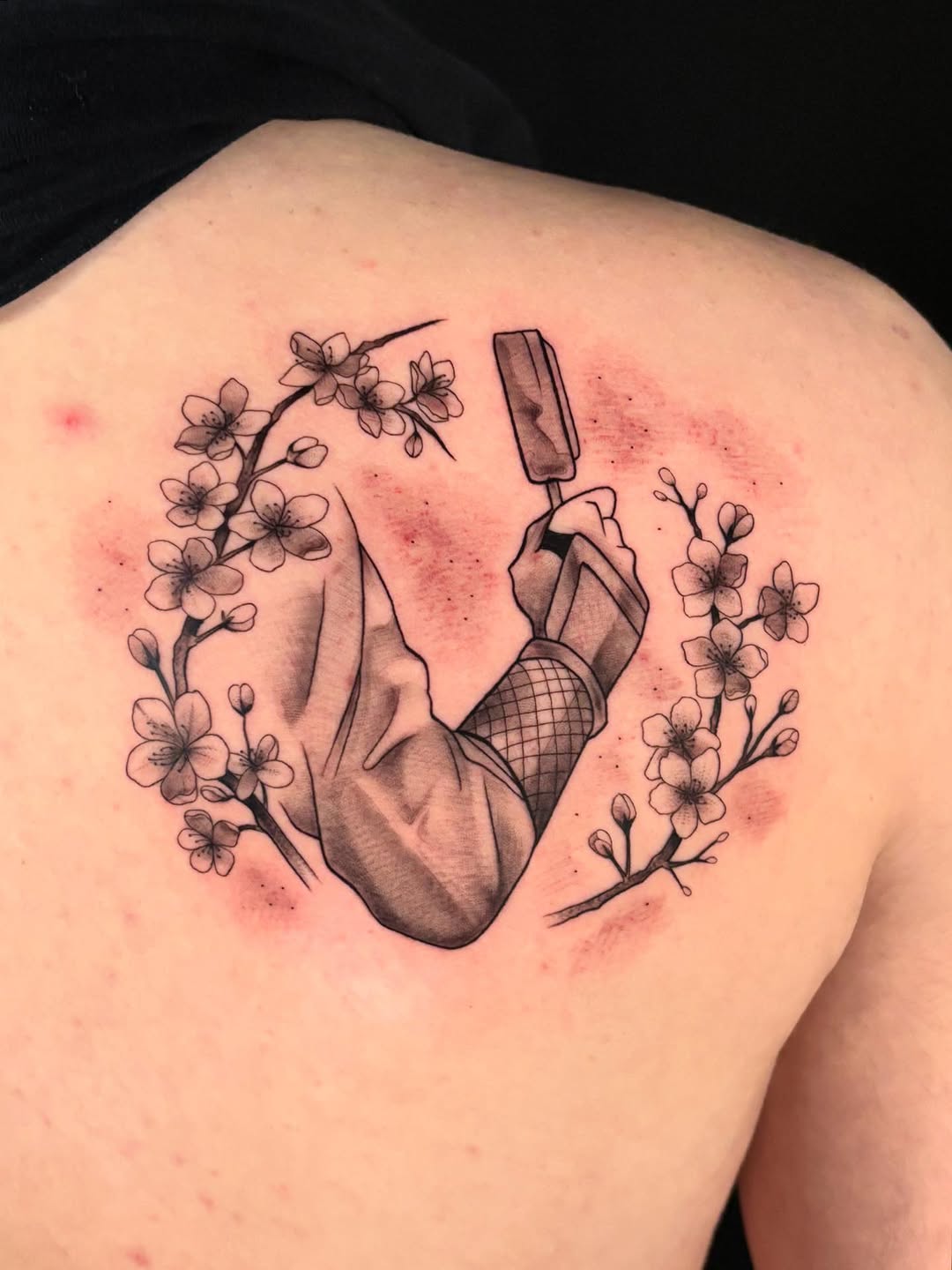 Tattoo by @haiziegrey — black_and_grey