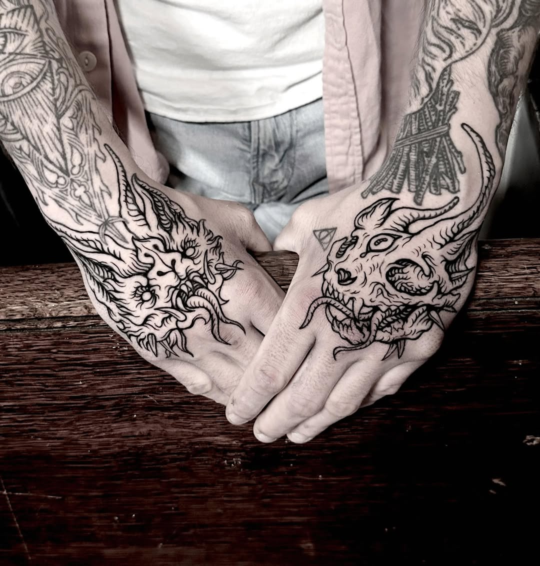 Tattoo by @sashawoland β blackwork, japanese_irezumi