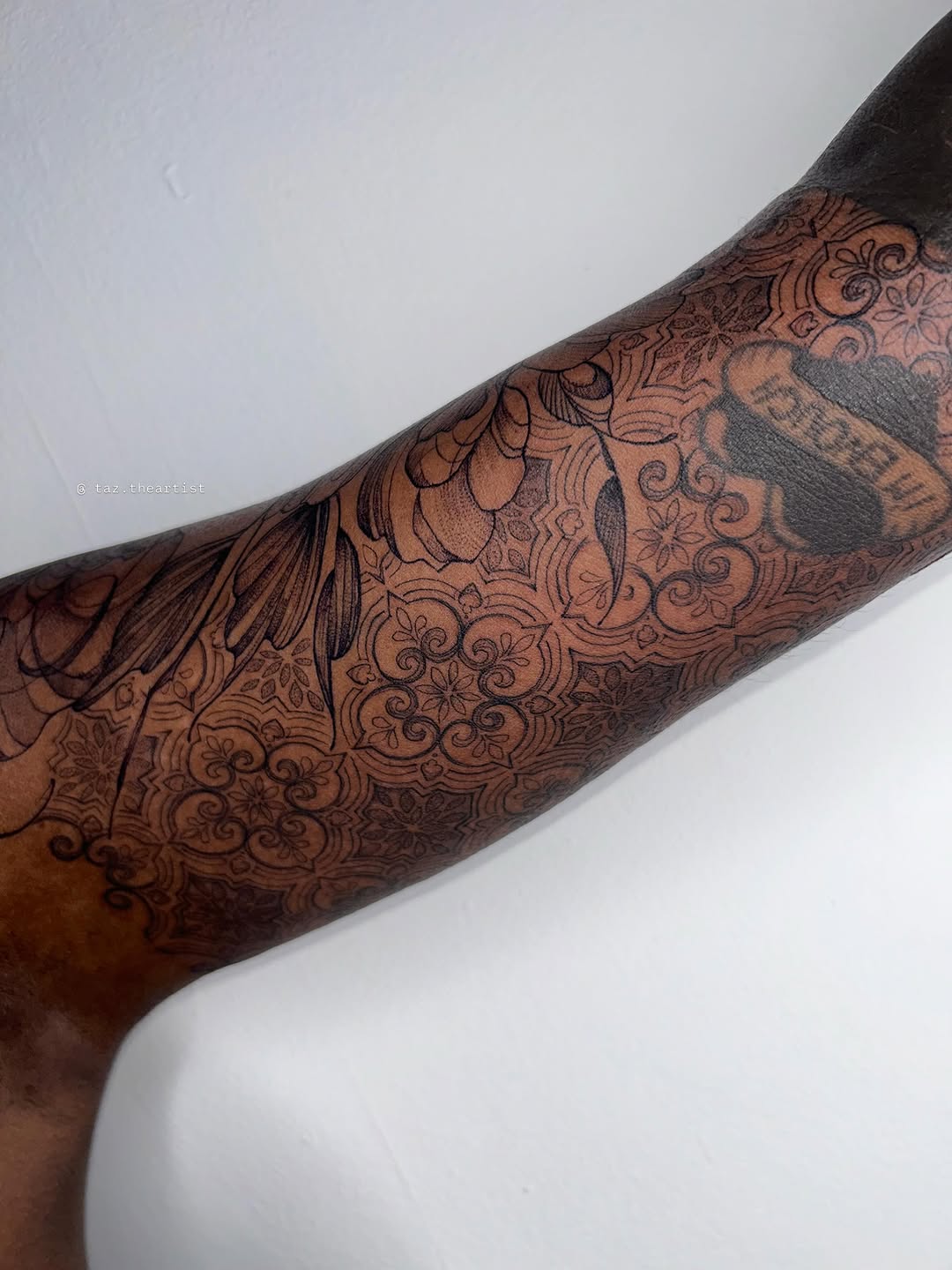 Tattoo by @taztheartist.tattoos โ geometric, ornamental