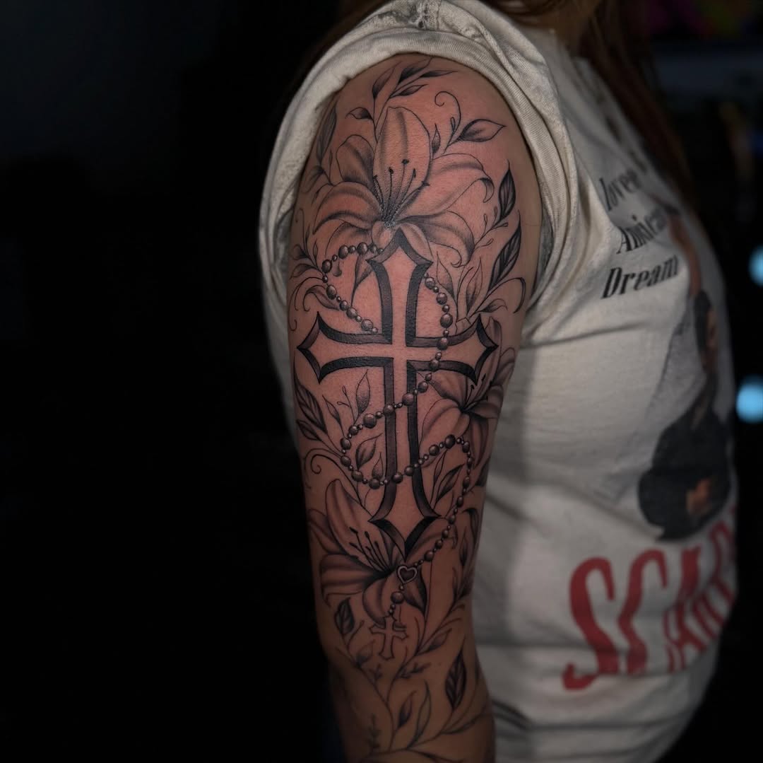 Tattoo by @nanaa.ink — black_and_grey, realism