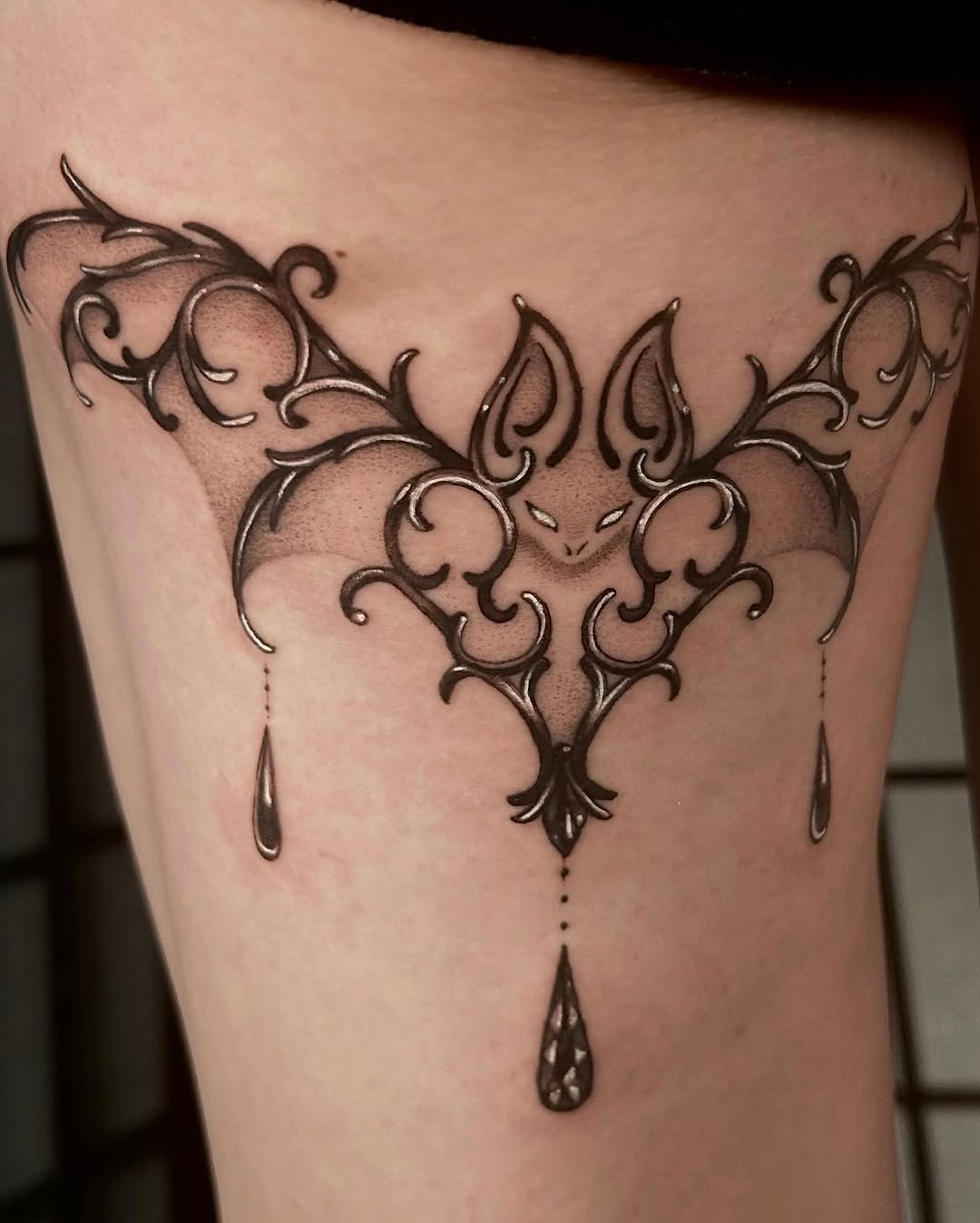 Tattoo by @pixisoda โ black_and_grey, ornamental