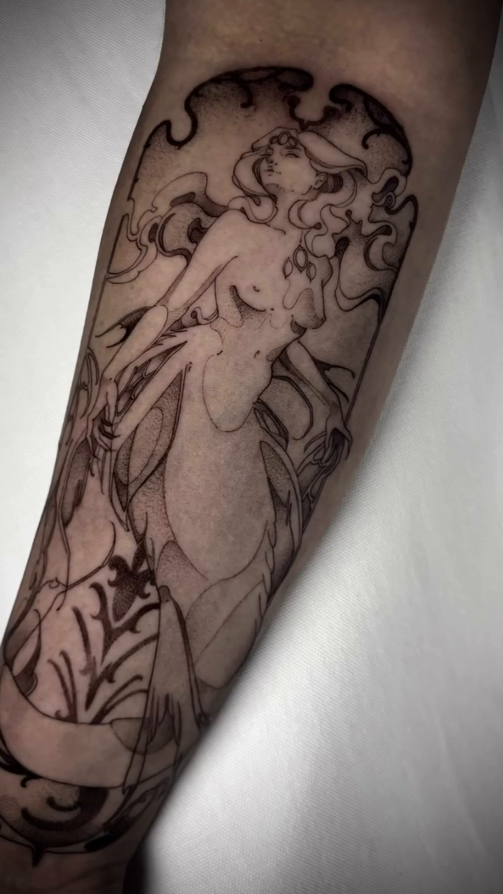 Tattoo by @reeslynn_tattoo β fine_line, black_and_grey