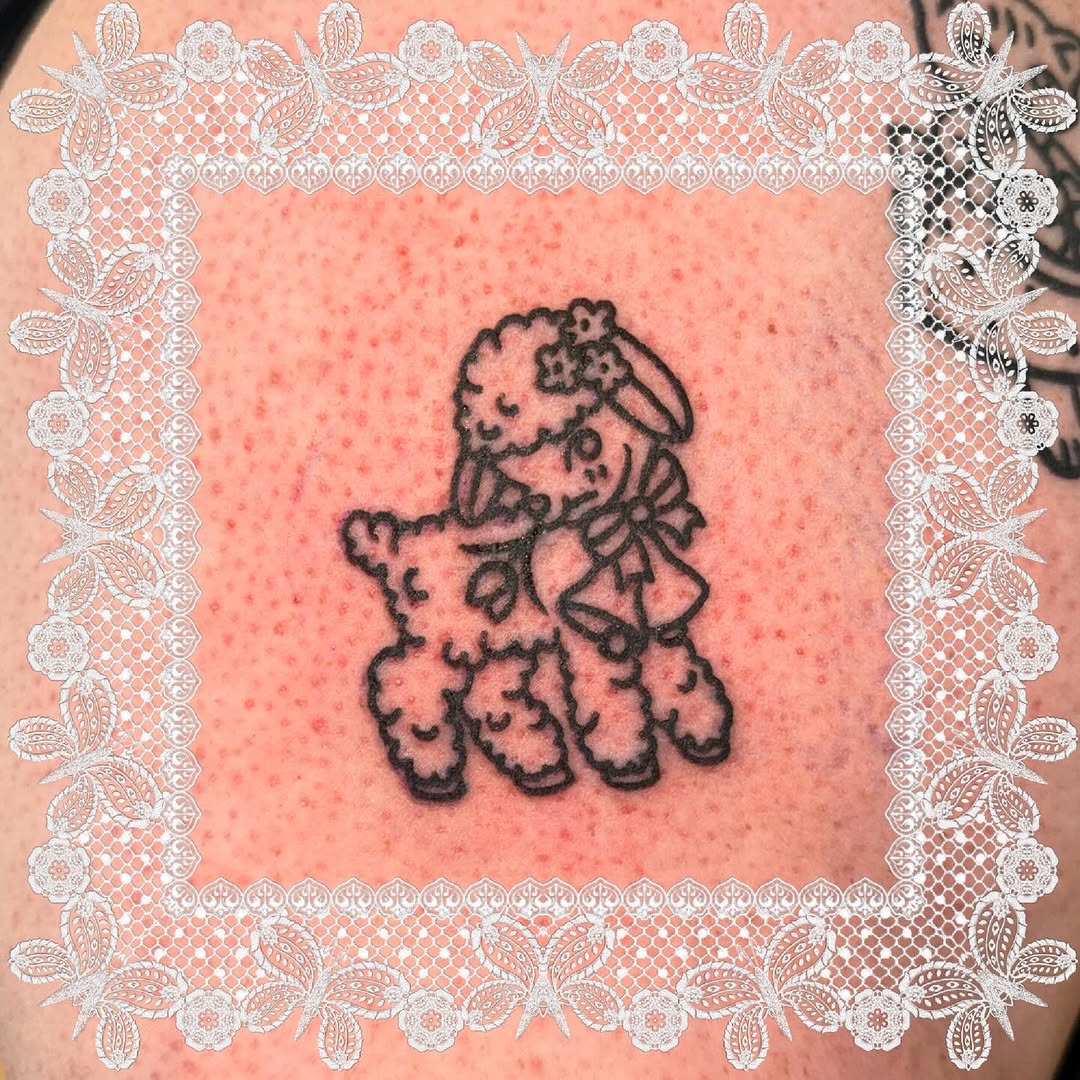 Tattoo by @laurito_tattoo — illustrative, fine_line
