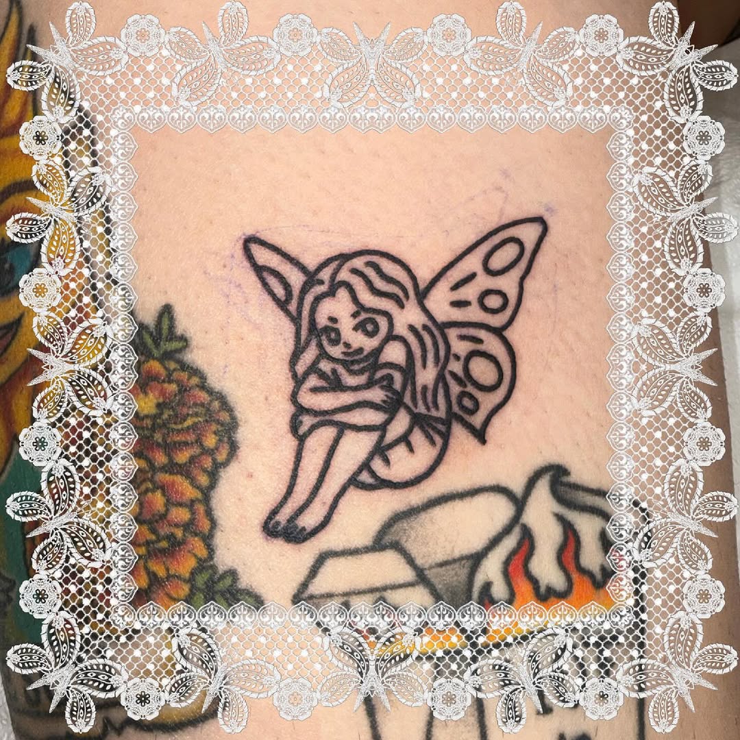 Tattoo by @laurito_tattoo — illustrative, fine_line