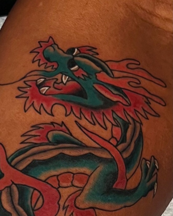 Tattoo by @snakesanddaggers โ japanese_irezumi
