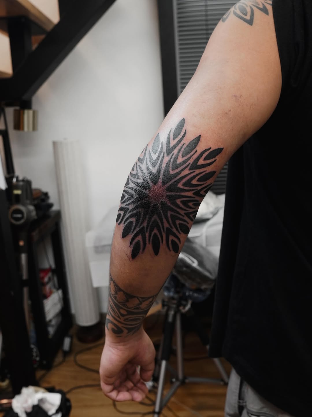 Tattoo by @mung_tattoo — geometric, blackwork