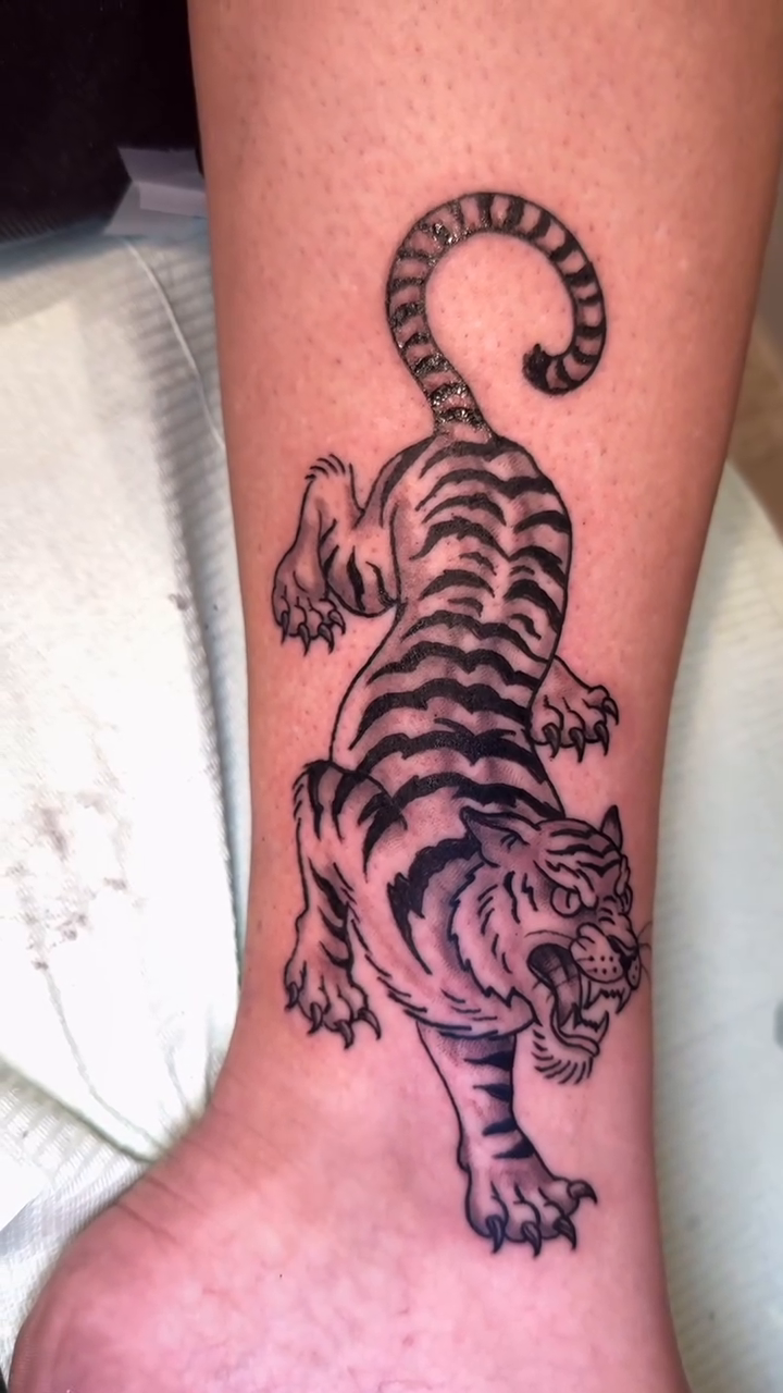 Tattoo by @stevesype — japanese_irezumi, black_and_grey