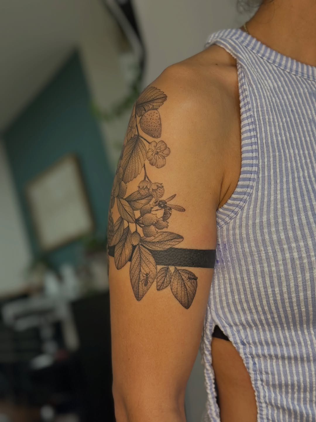 Tattoo by @vreevestattoo — black_and_grey, dotwork