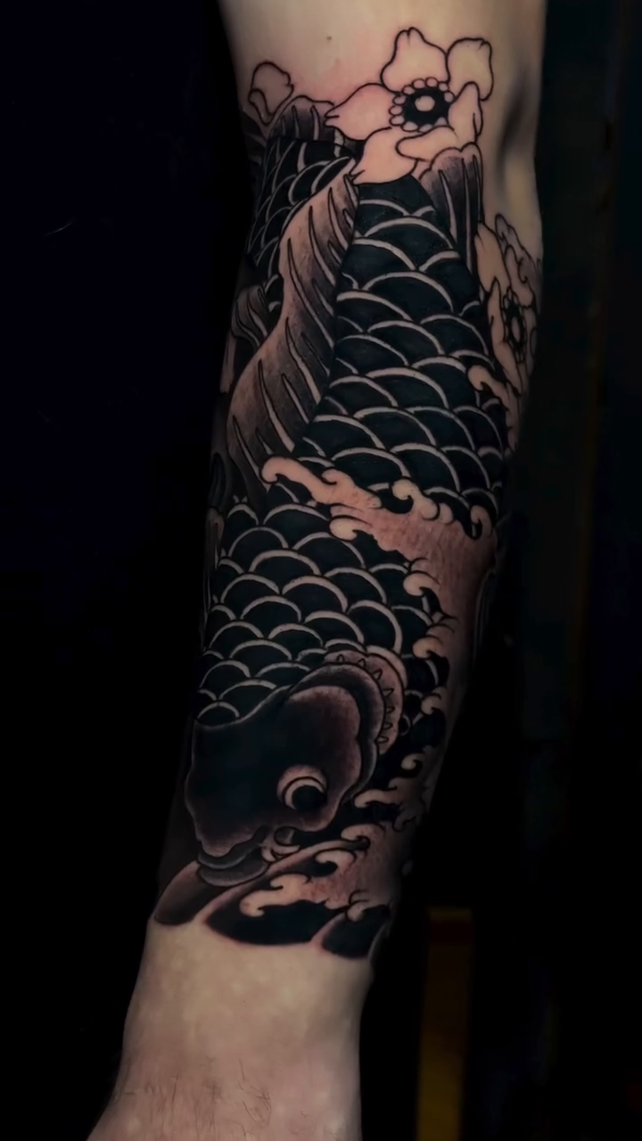 Tattoo by @alezumie — japanese_irezumi, black_and_grey