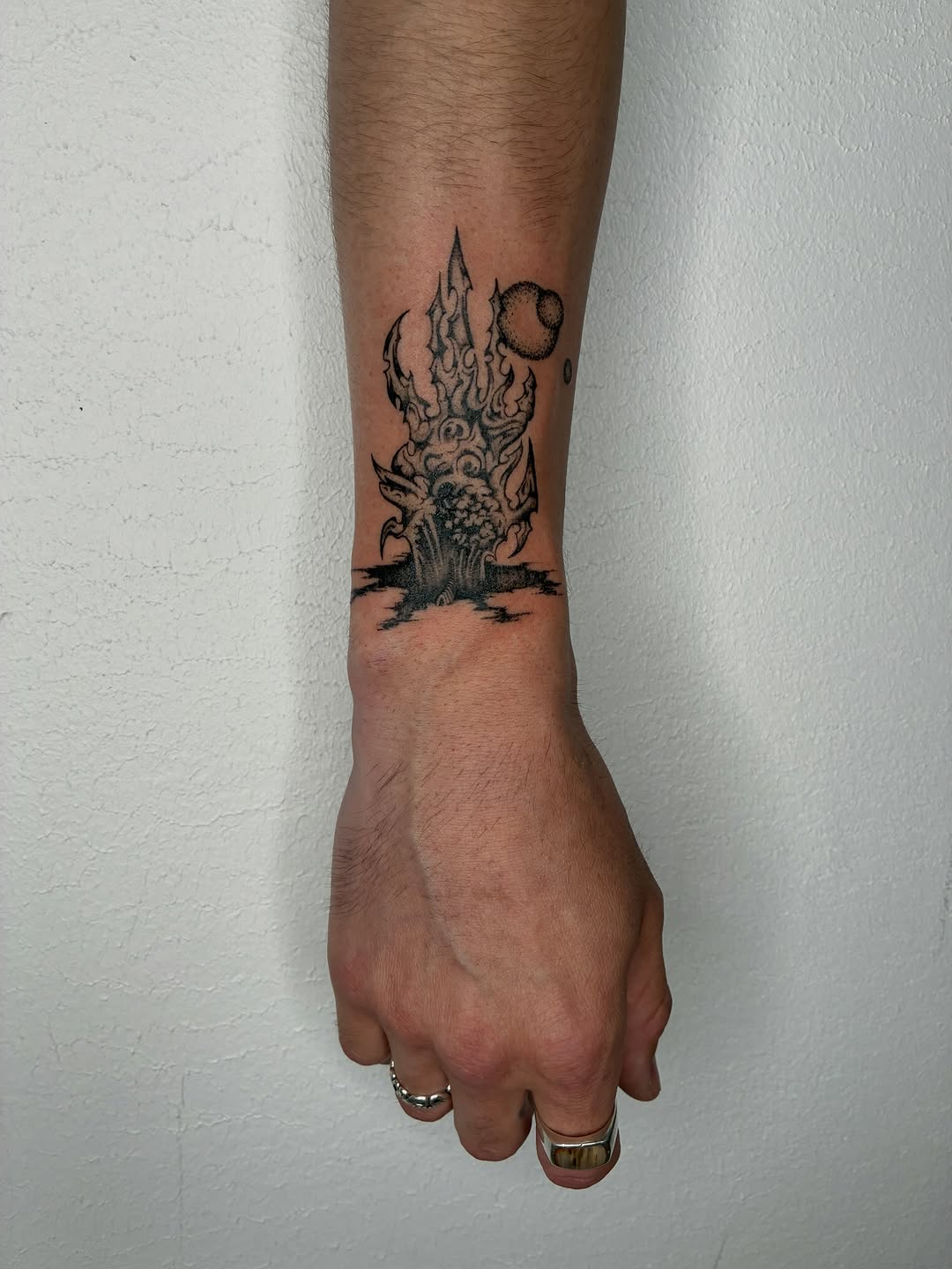 Tattoo by @sess_world β illustrative, black_and_grey