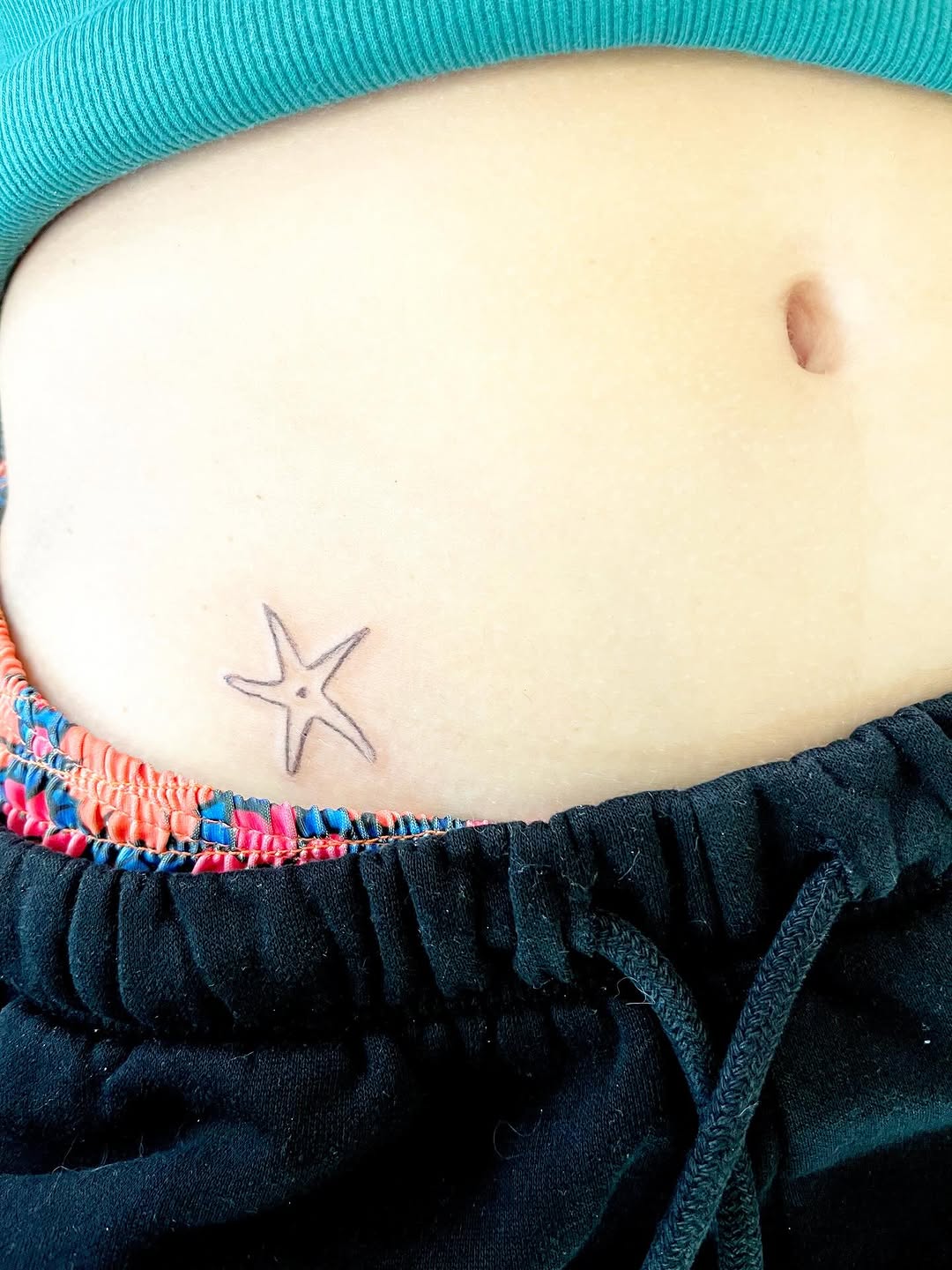 Tattoo by @tinytattootreasures — fine_line, minimalist