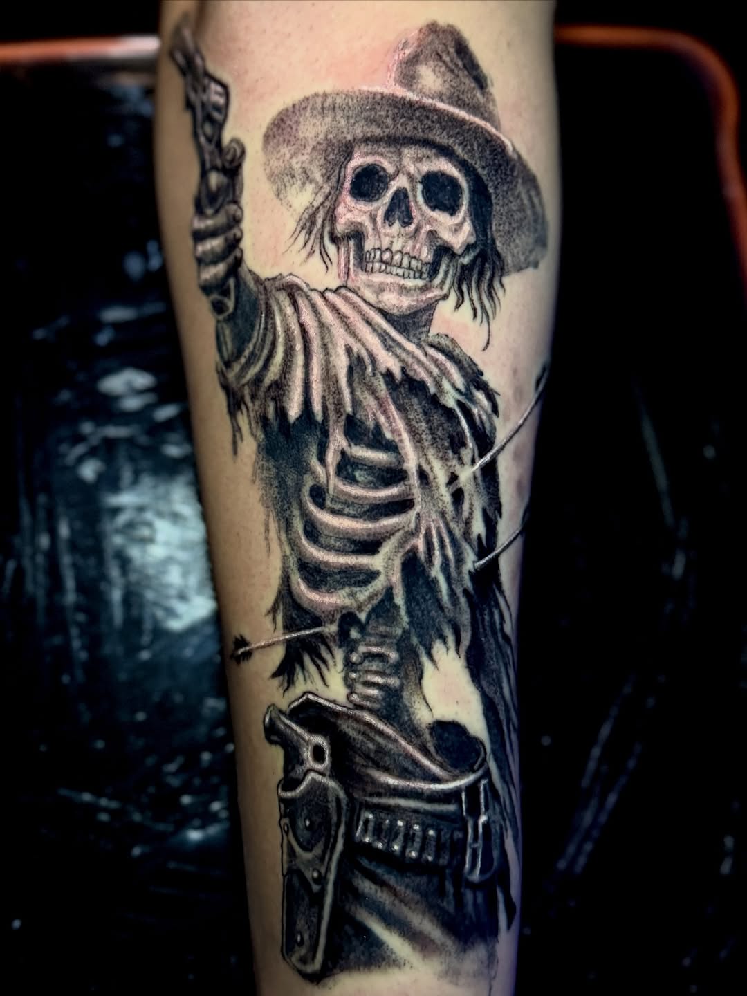 Tattoo by @stiffrakoonink โ black_and_grey, realism