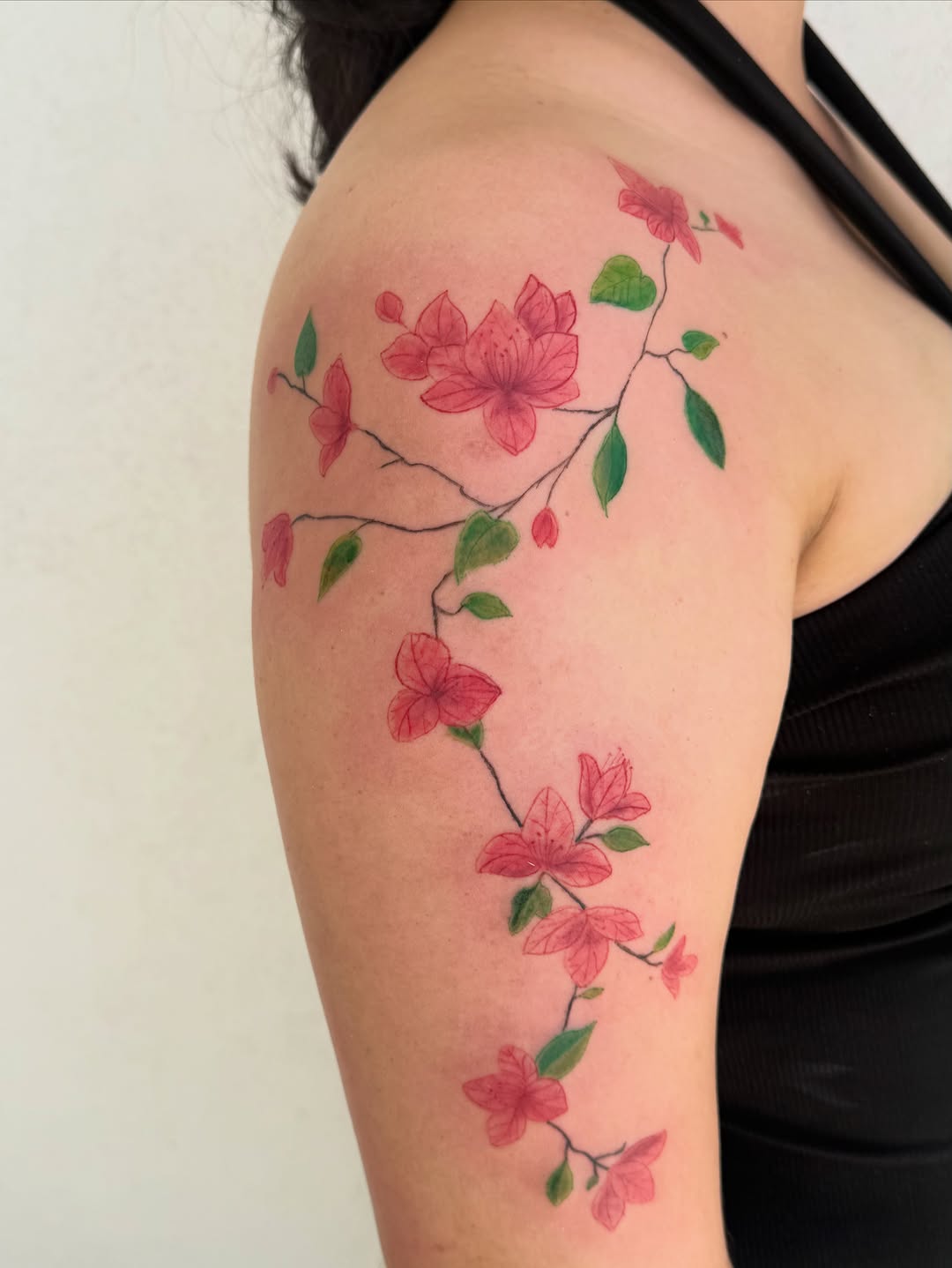 Tattoo by @healohakamanu — illustrative, fine_line