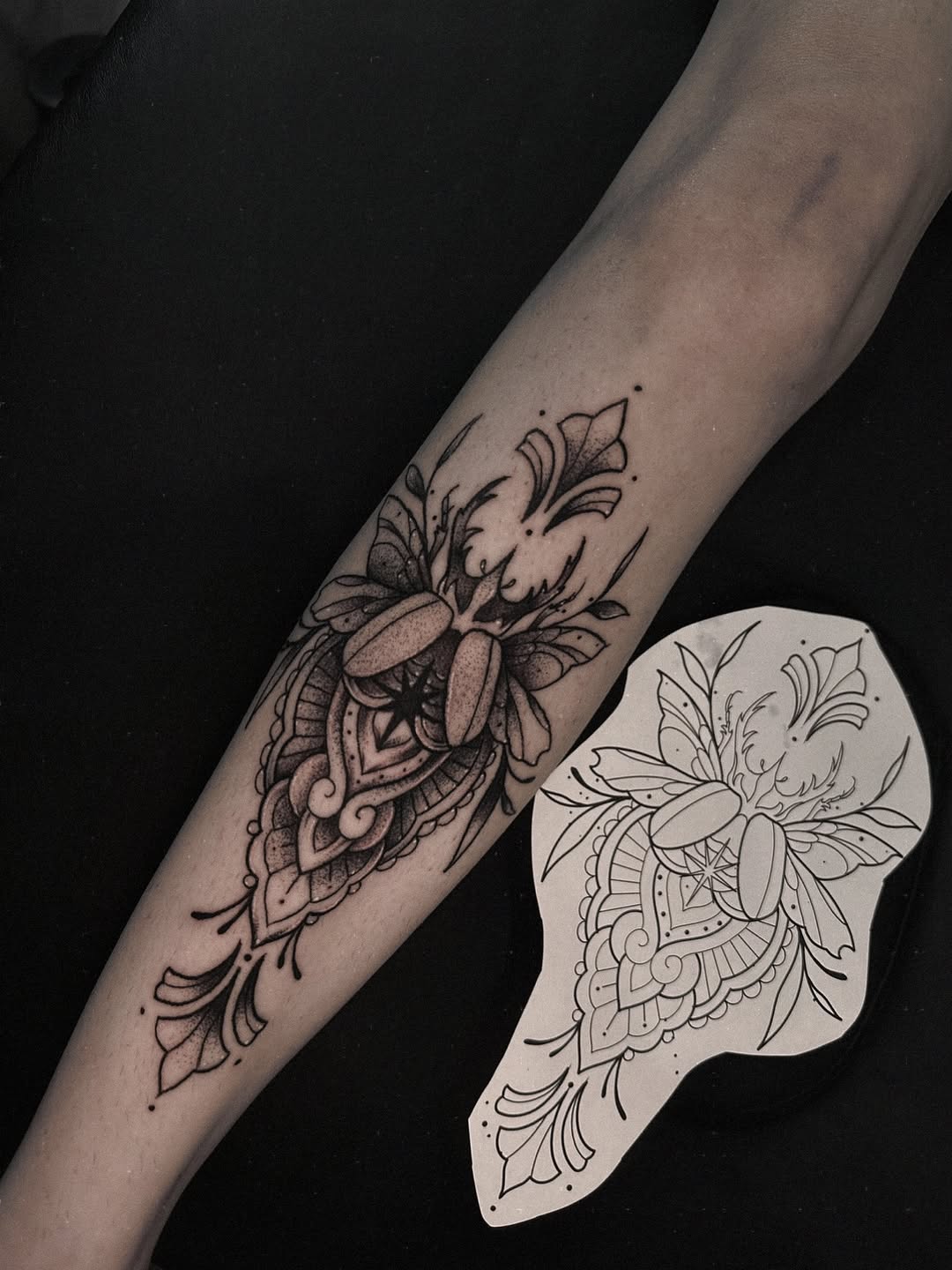 Tattoo by @elizahbethhdesigns โ dotwork