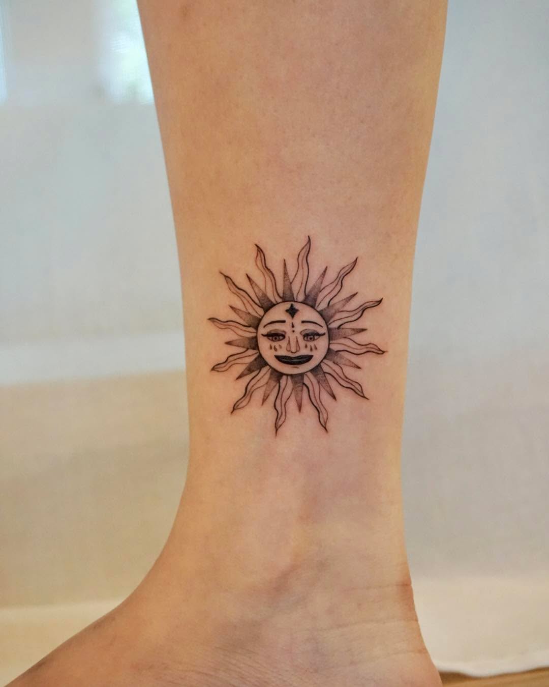 Tattoo by @yuri_tattooer — fine_line, black_and_grey