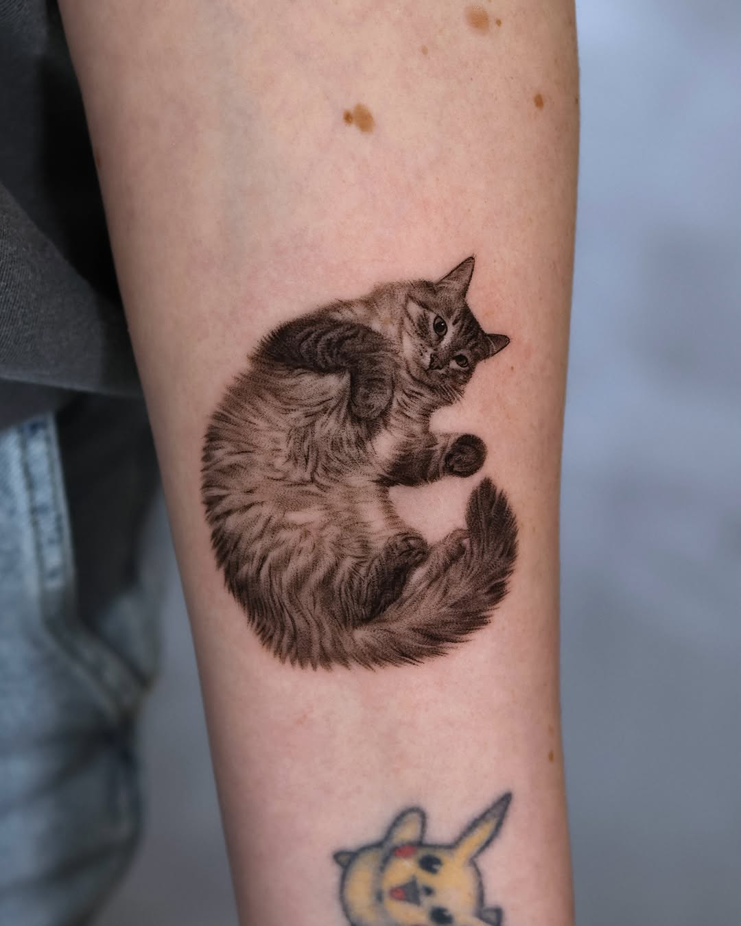 Tattoo by @hoa._.tattoo — realism, black_and_grey