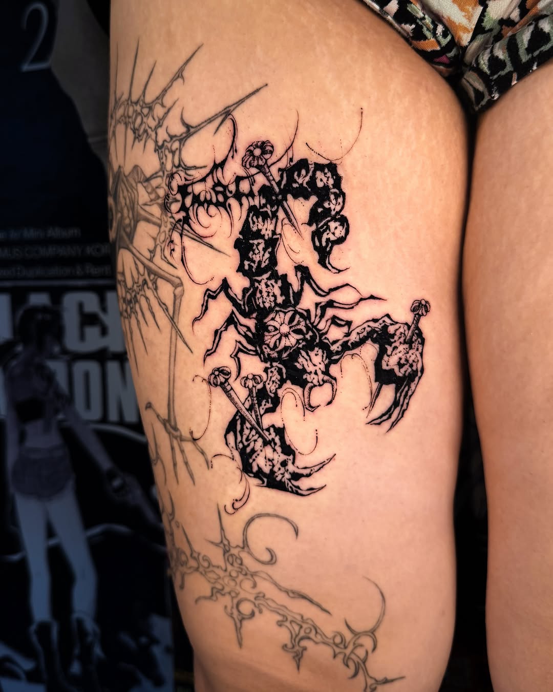 Tattoo by @wedbecutetattooed — blackwork, illustrative