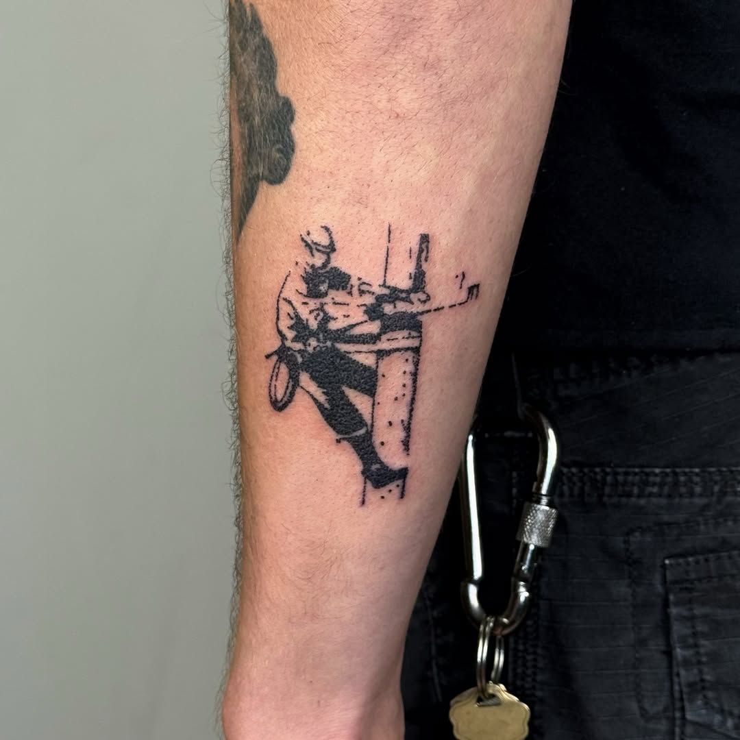 Tattoo by @jointkillertattoo โ blackwork