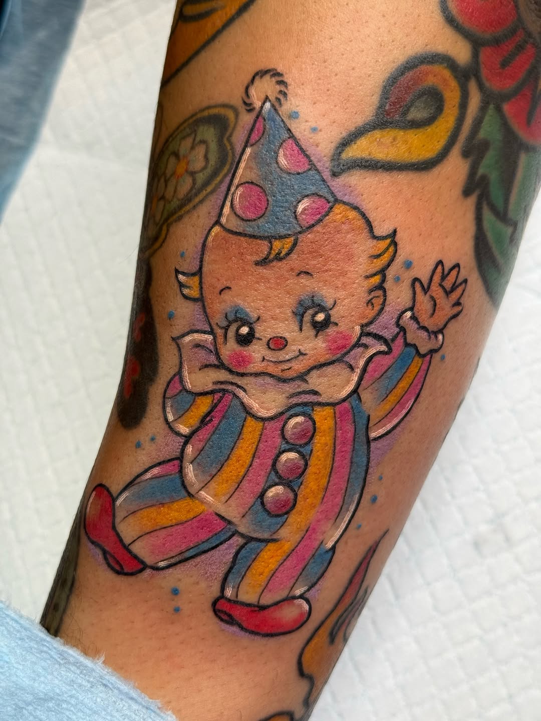 Tattoo by @chelstattoos — new_school, illustrative