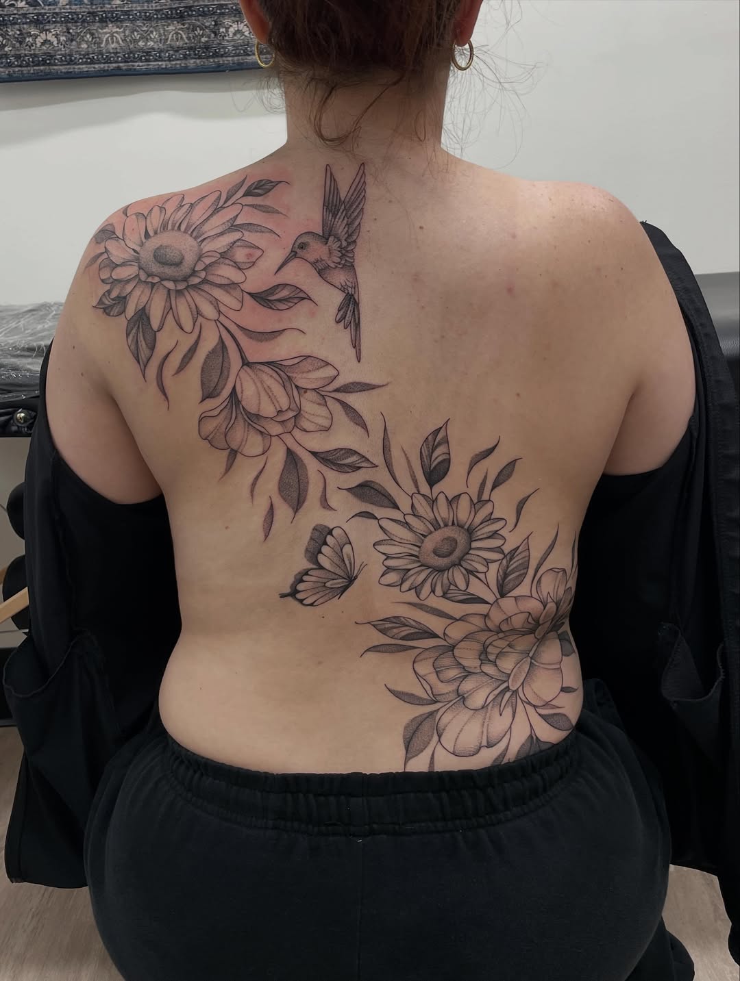 Tattoo by @dom.tattoos โ black_and_grey, fine_line