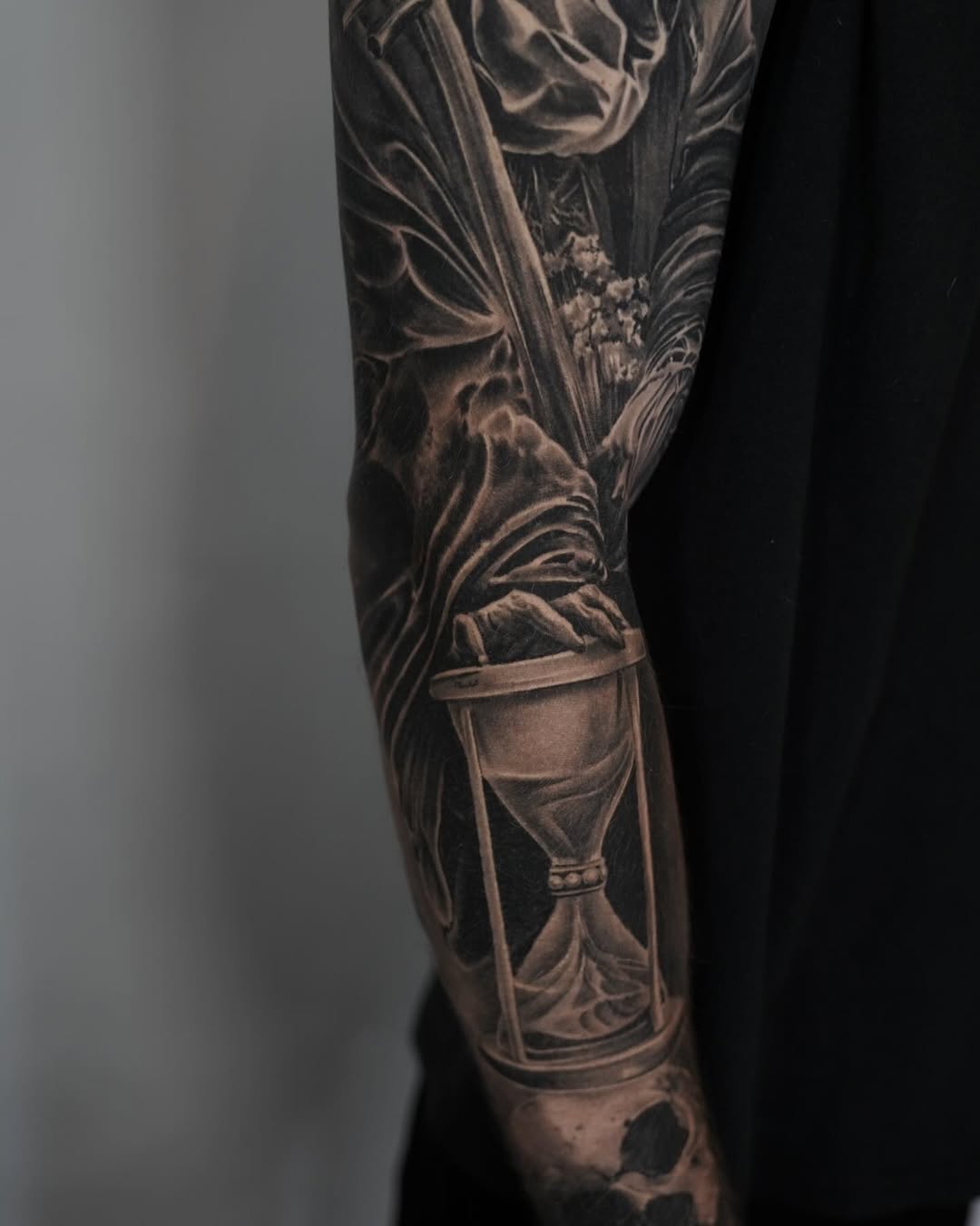 Tattoo by @facundogiltattoo — realism, black_and_grey