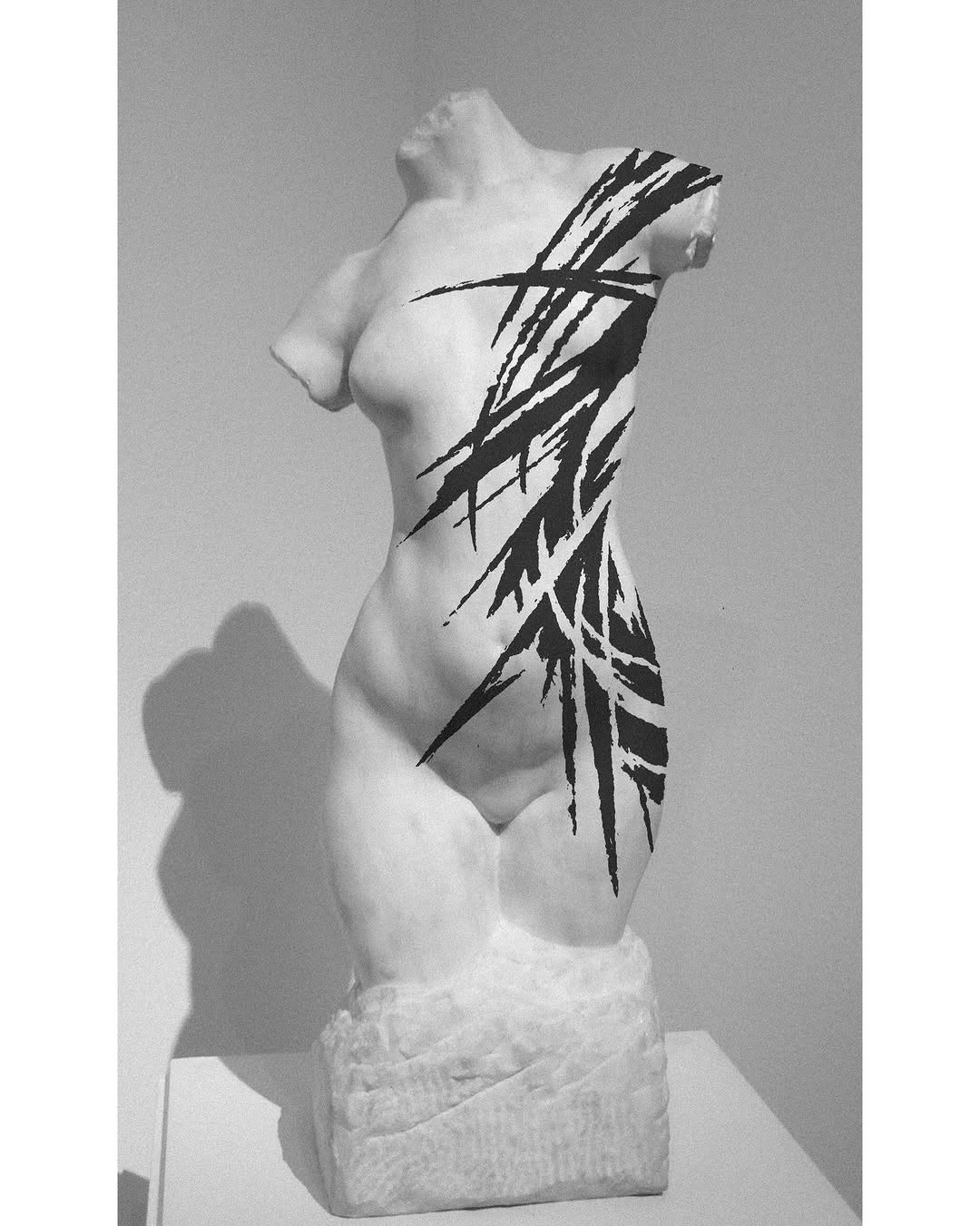 Tattoo by @mung_tattoo — blackwork