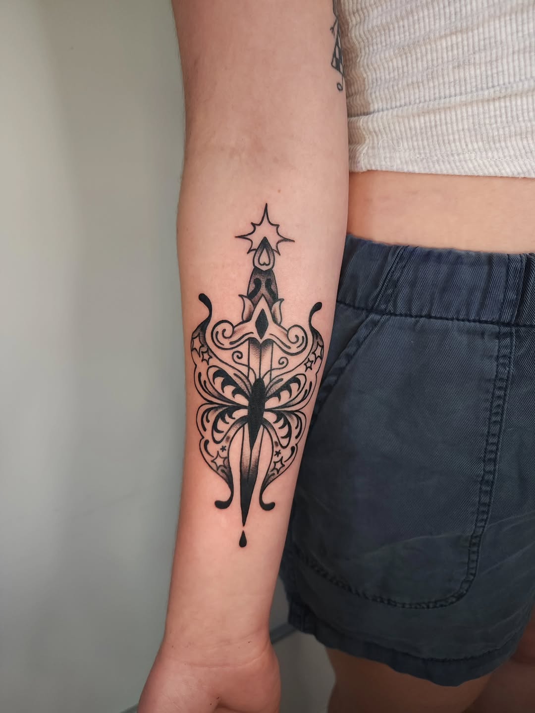 Tattoo by @maxinestewart — illustrative, blackwork