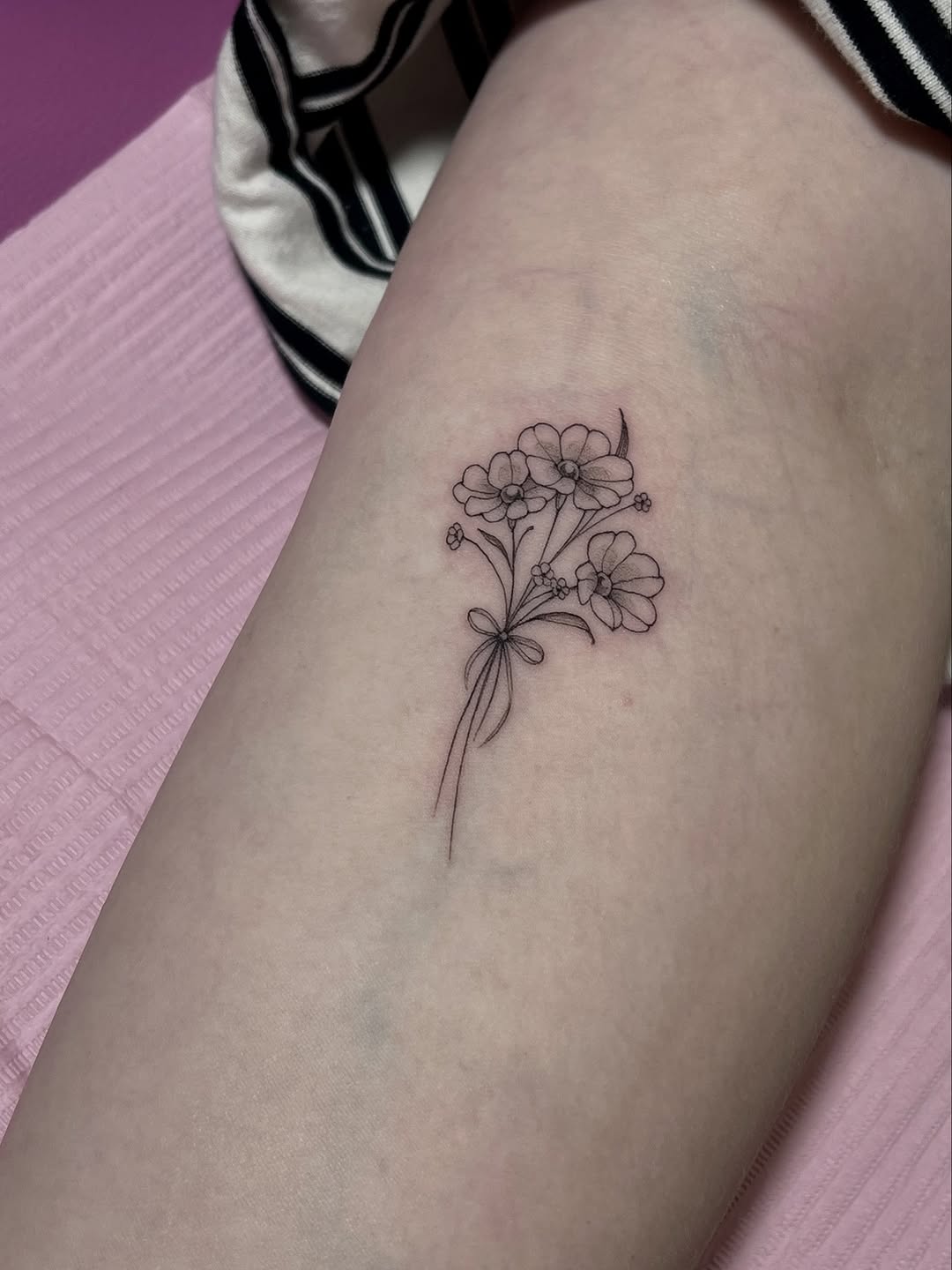 Tattoo by @tehnayatattoos β fine_line