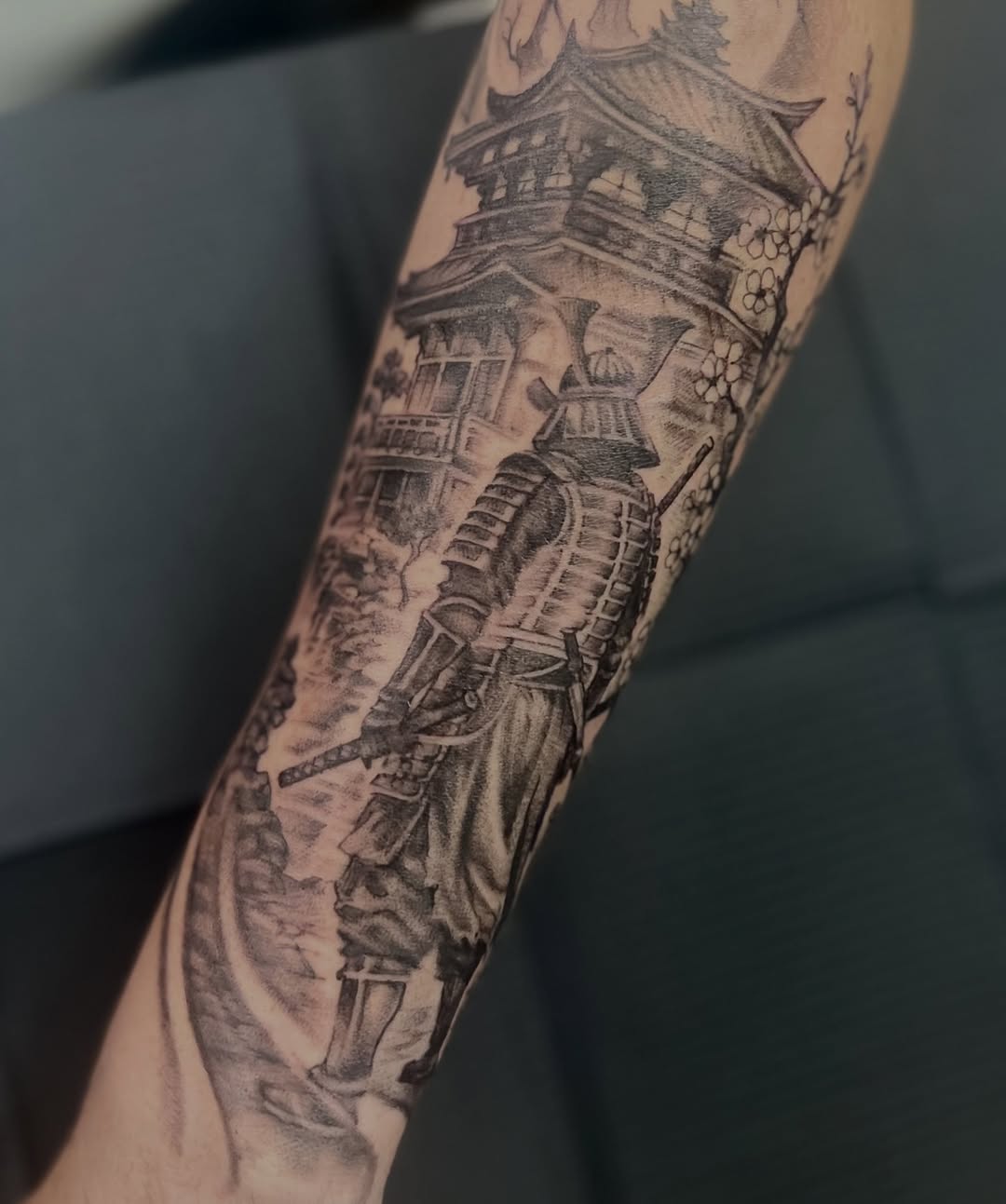 Tattoo by @hvley.ink — japanese_irezumi, realism