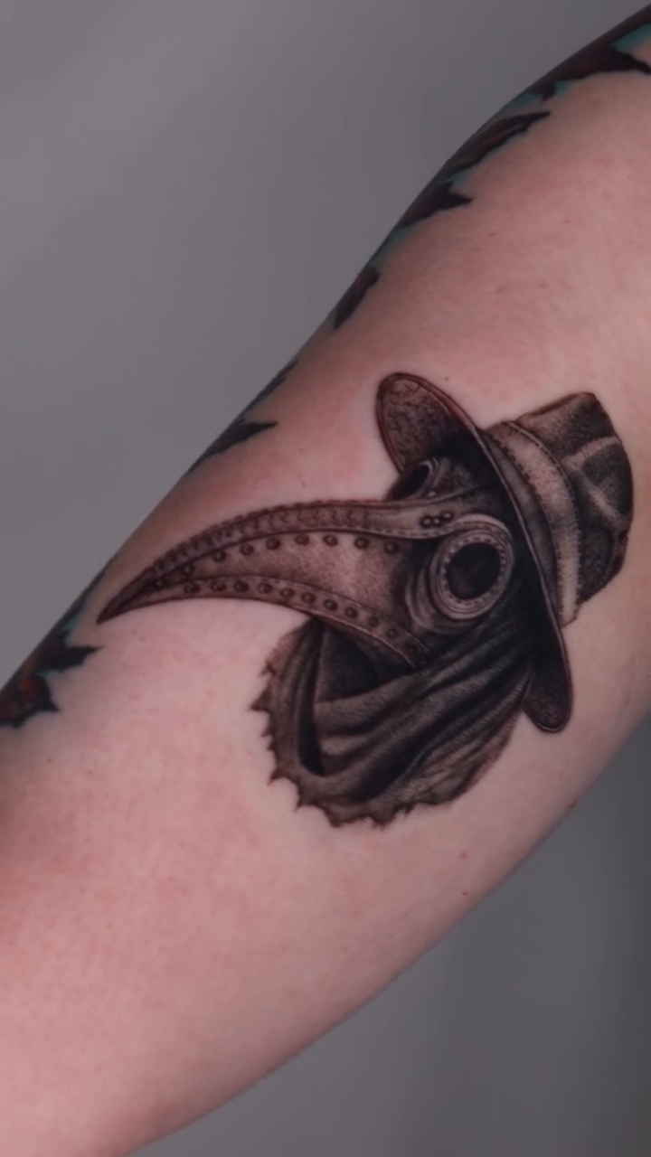 Tattoo by @pedrazartt — black_and_grey, realism