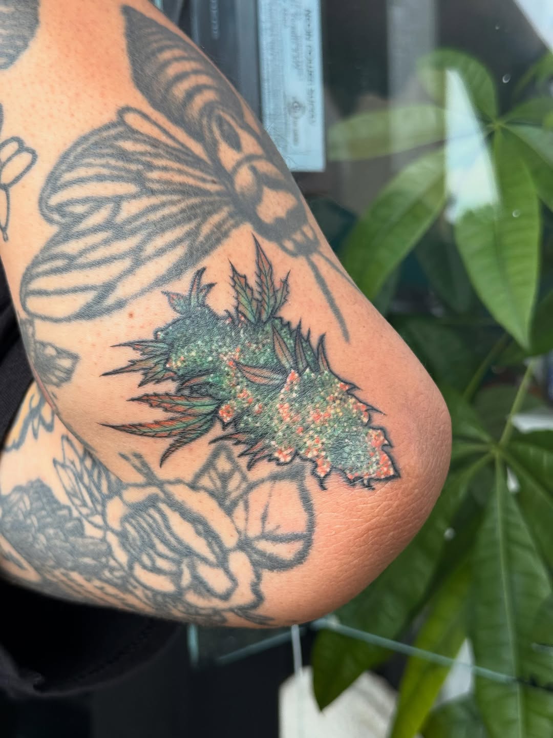 Tattoo by @trinatatuaje — realism, black_and_grey