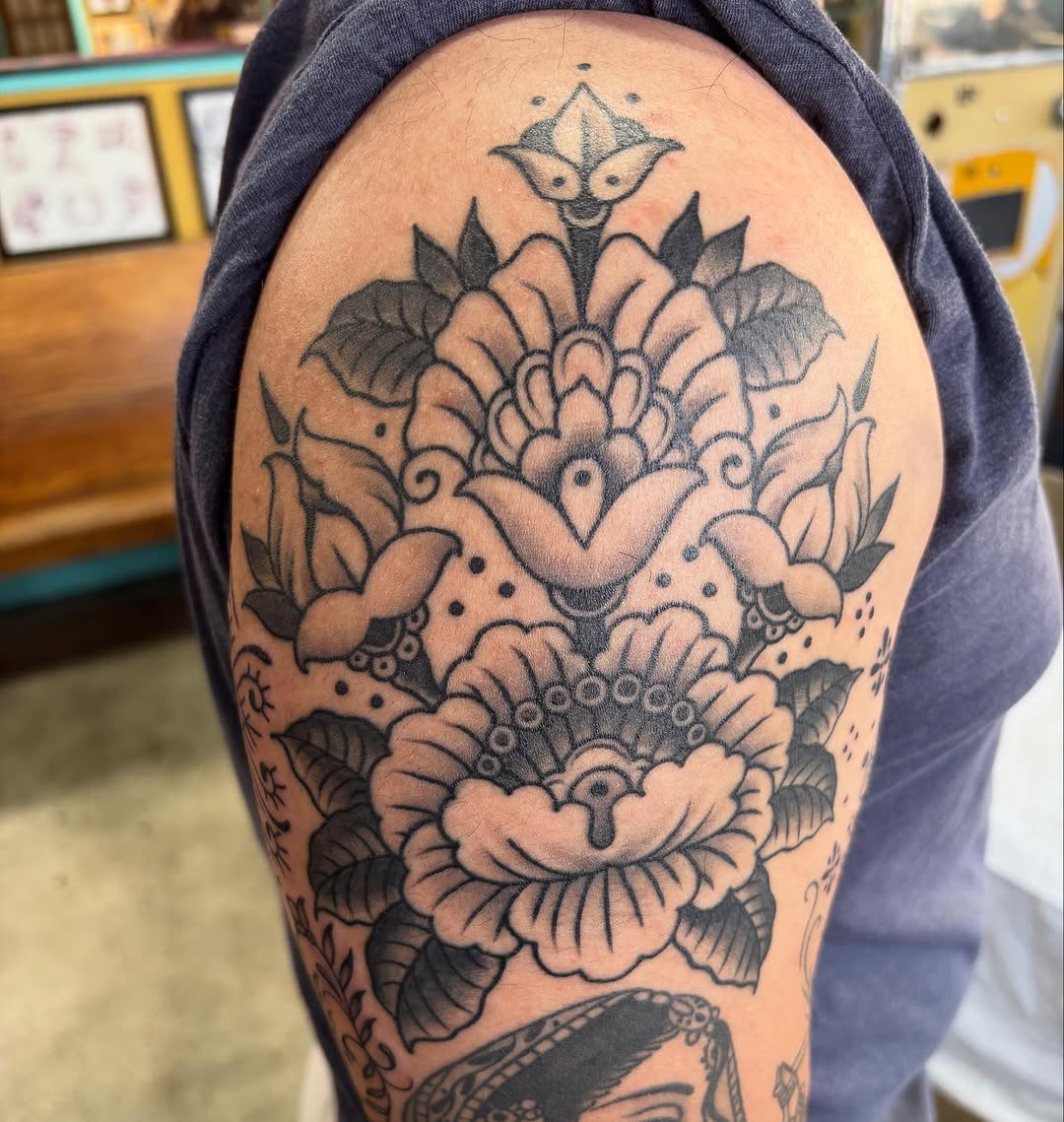 Tattoo by @gonzyiink_208 — american_traditional