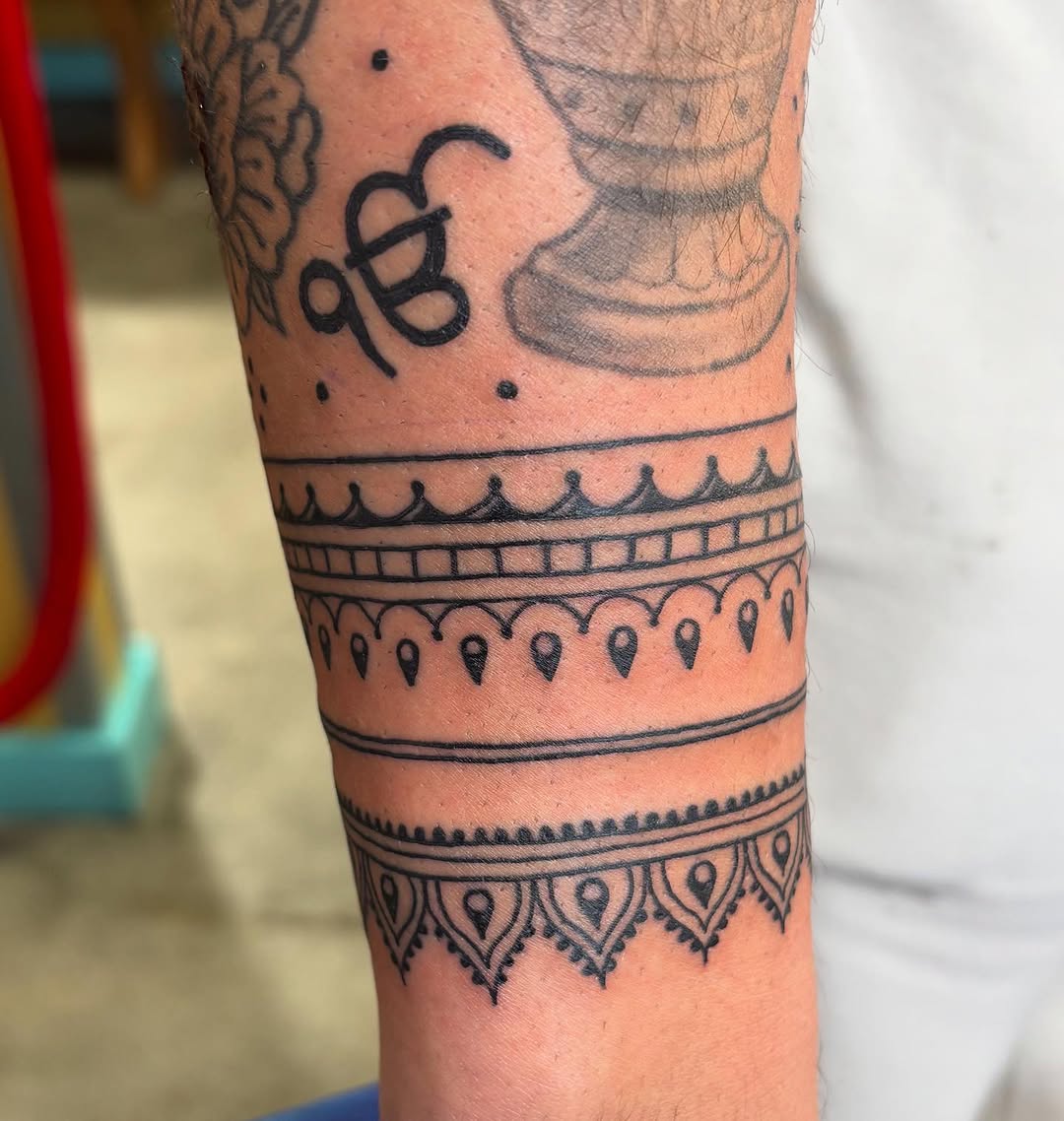 Tattoo by @gonzyiink_208 — geometric, ornamental