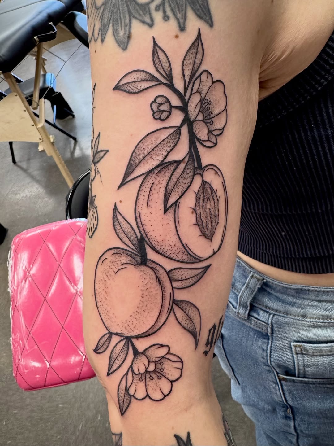 Tattoo by @sxmantha_jane — illustrative, dotwork
