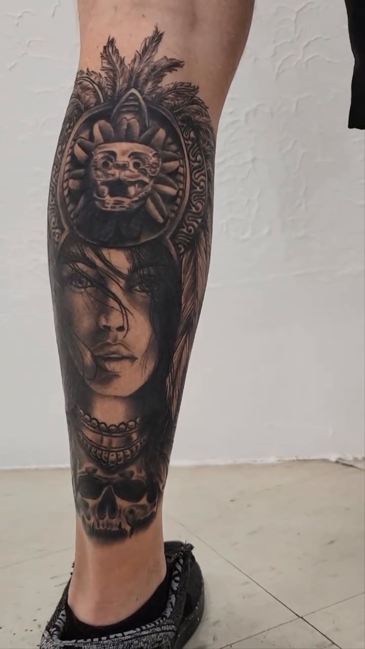 Tattoo by @lizvonborden โ black_and_grey, realism