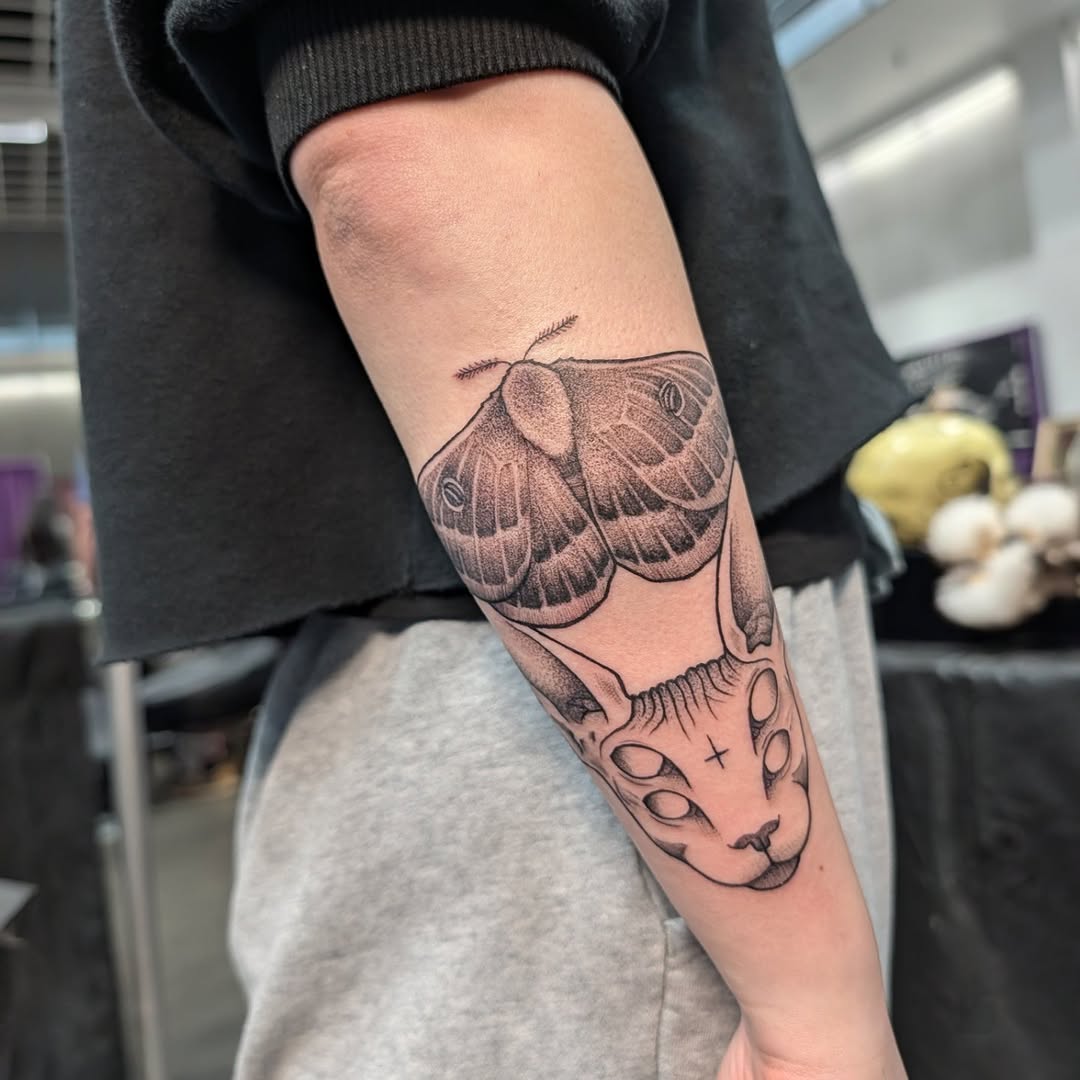 Tattoo by @heathstudiosandtattoo โ dotwork, black_and_grey