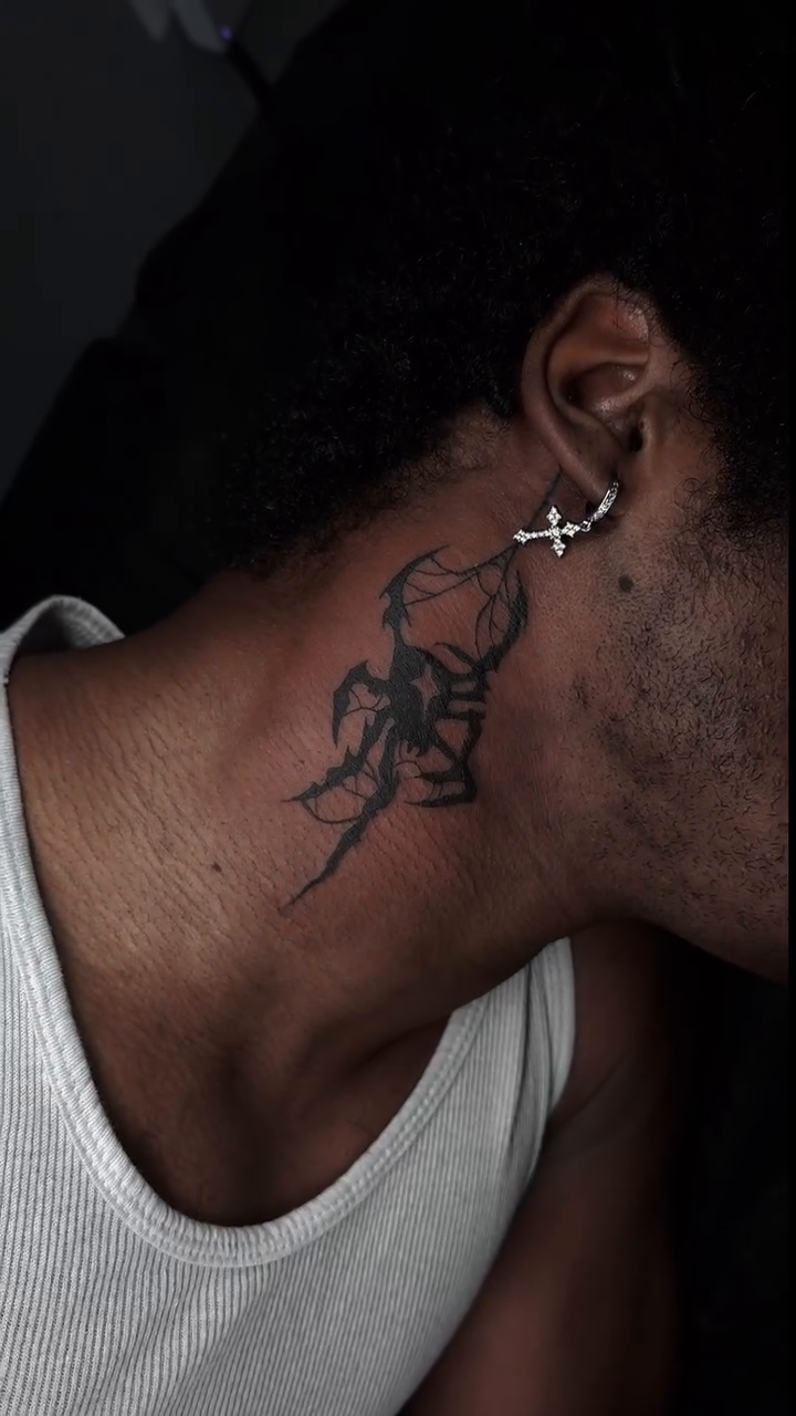 Tattoo by @razor.ink.studio β blackwork