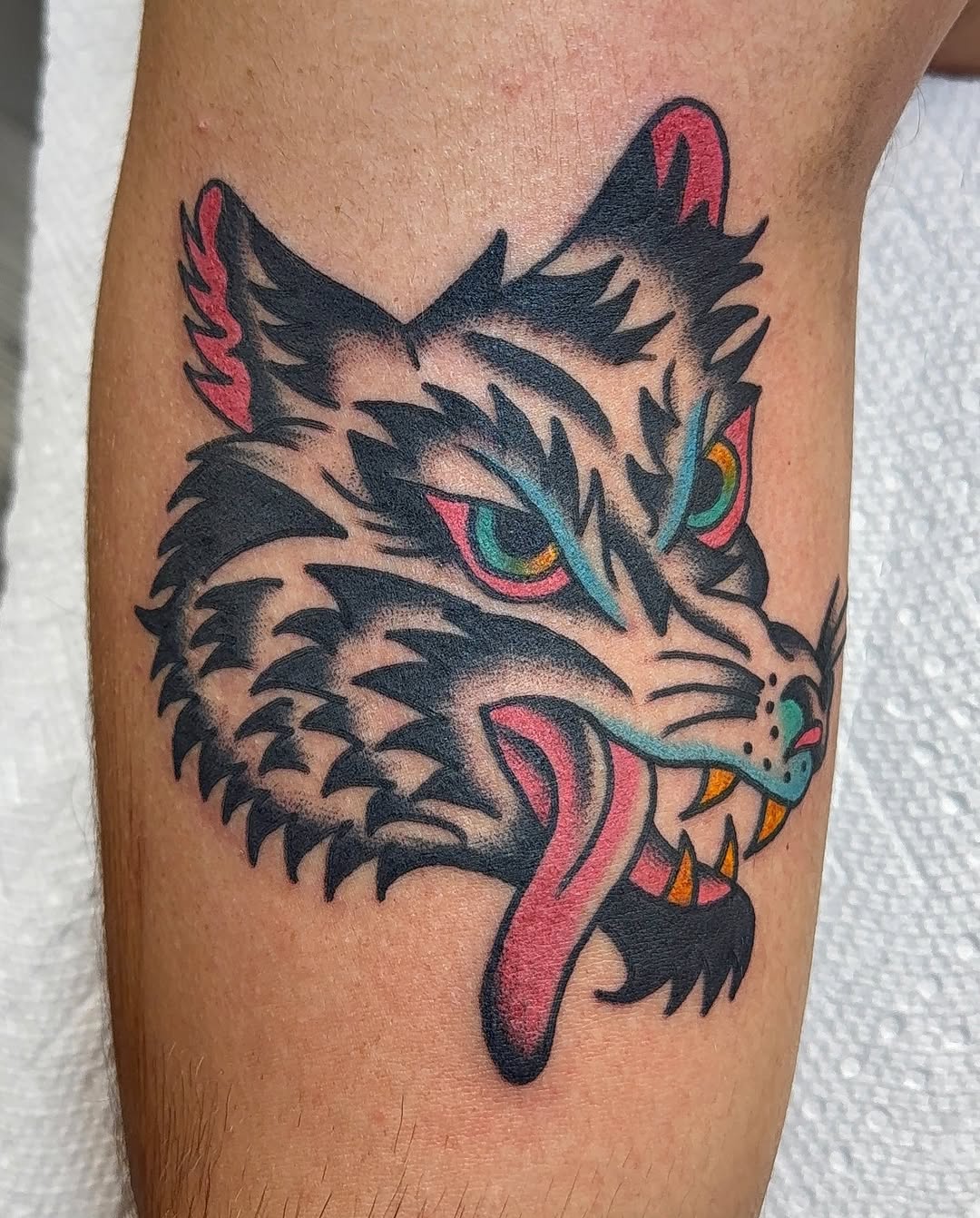Tattoo by @vayiatattoos β american_traditional, illustrative
