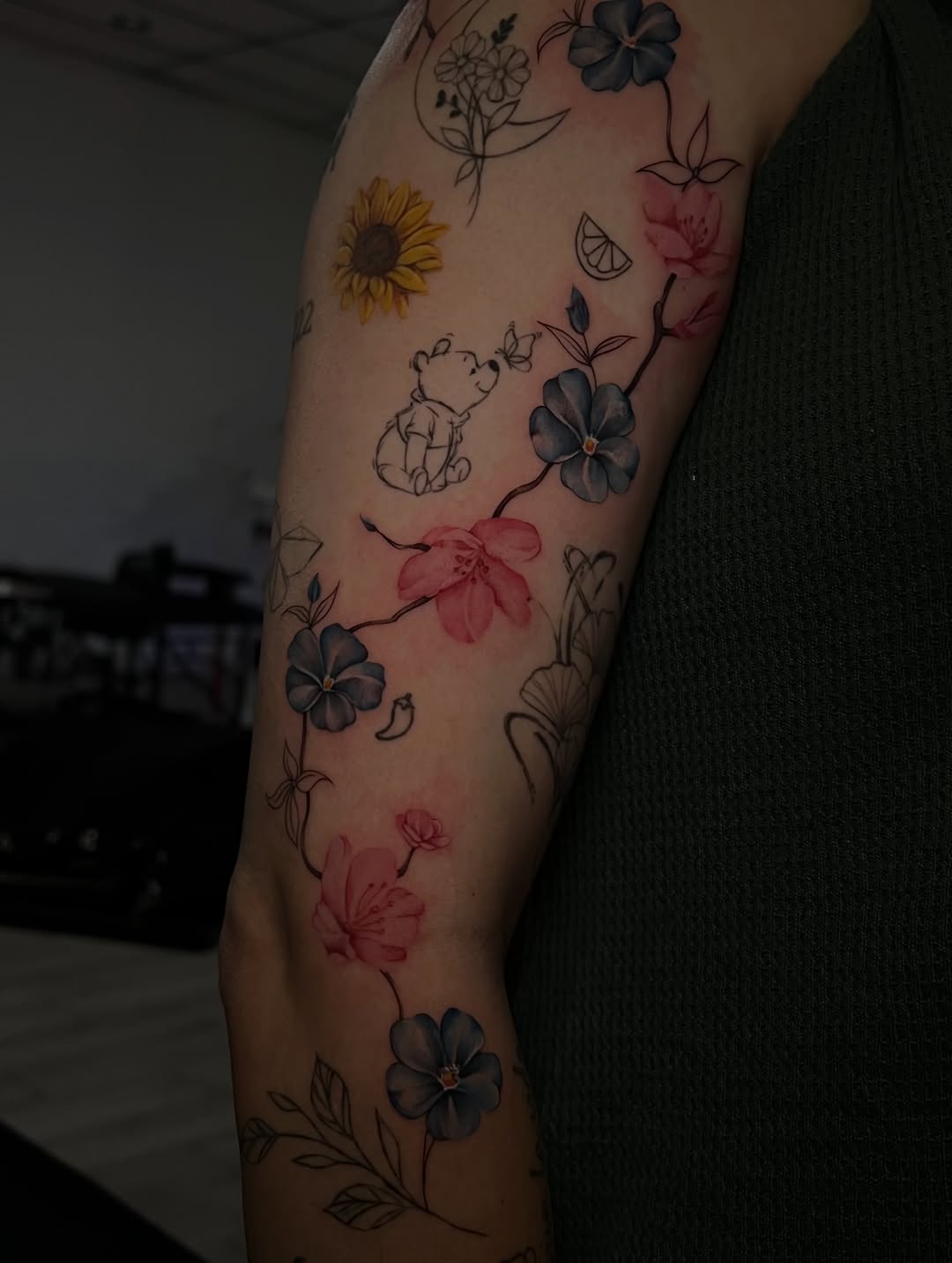 Tattoo by @blazingtatts โ illustrative, fine_line