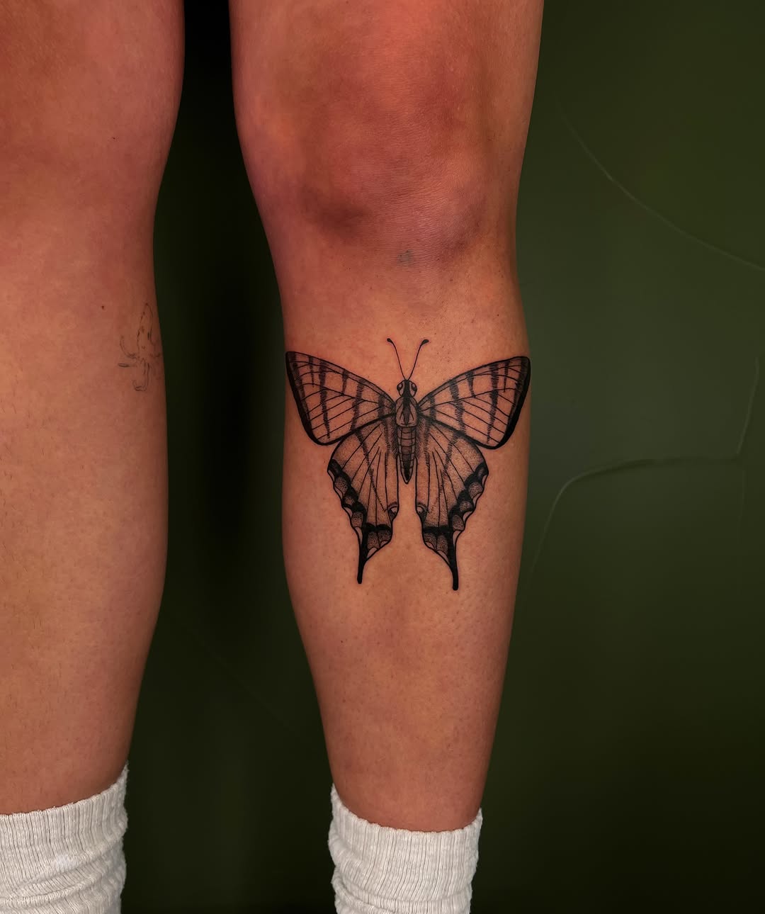 Tattoo by @lexcreotattoos โ black_and_grey, illustrative