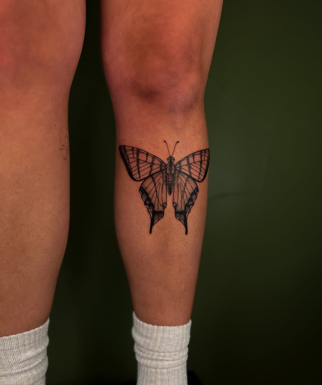Tattoo by @lexcreotattoos โ fine_line, illustrative