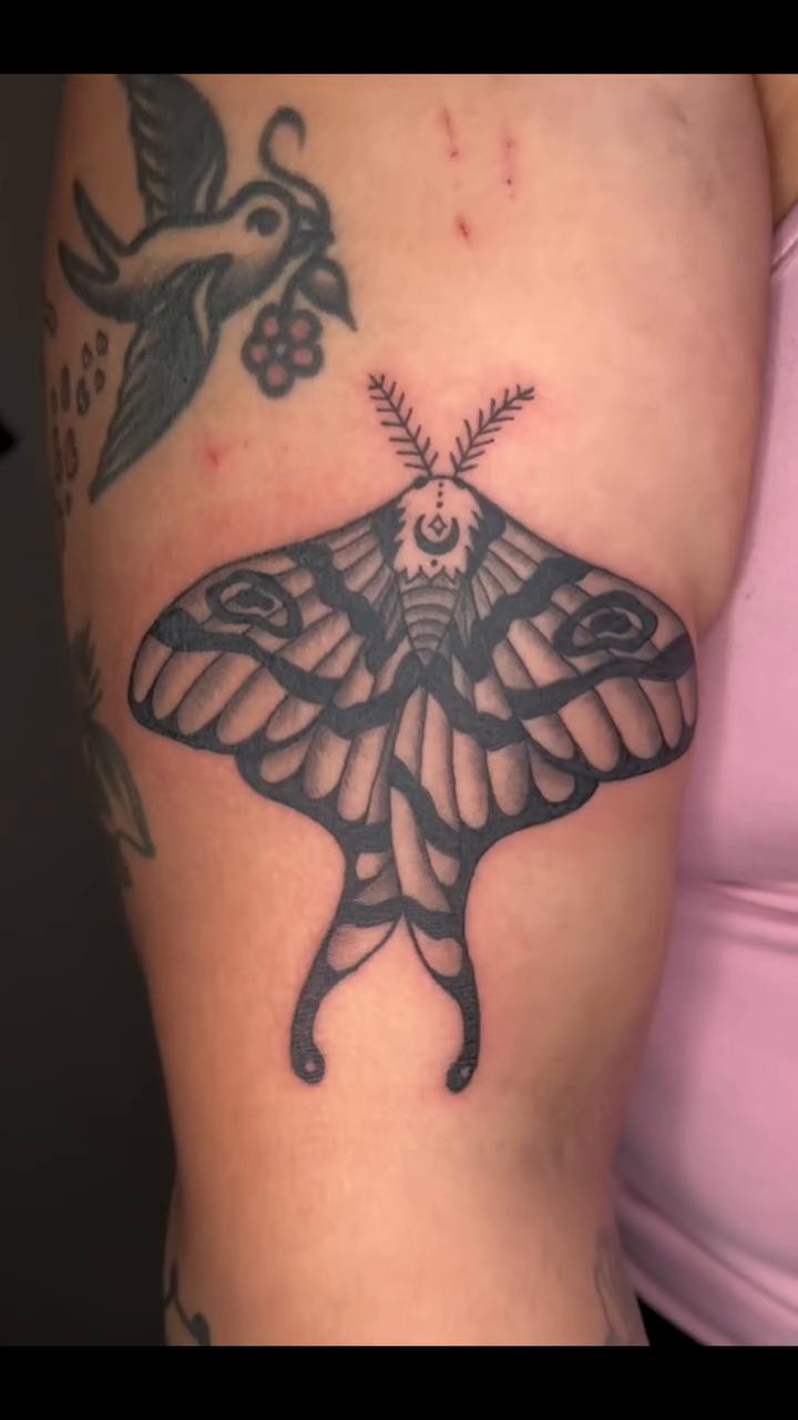 Tattoo by @jadelintattoos — blackwork, illustrative